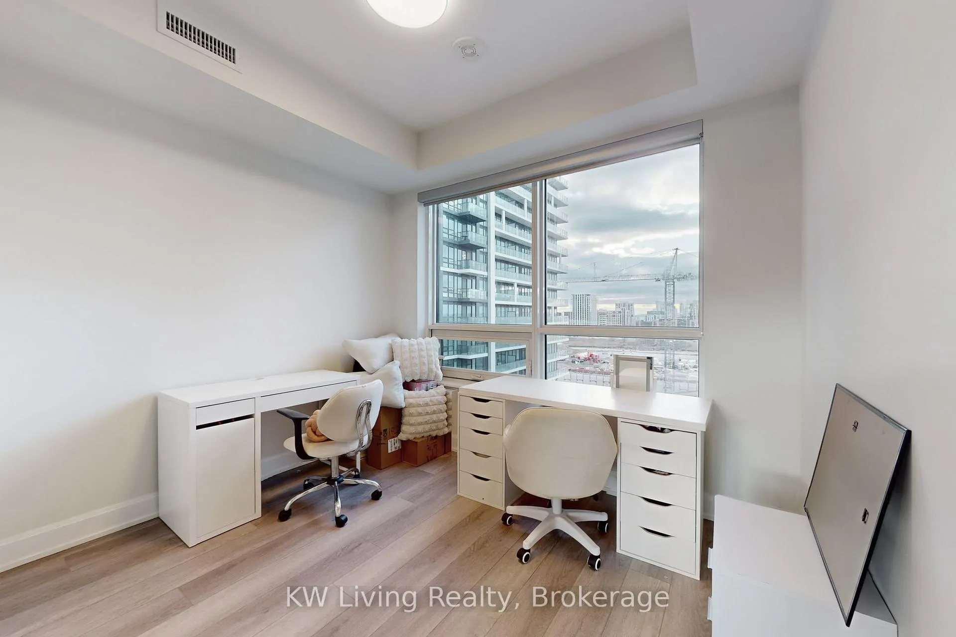 Photo 27 of Unit 1005, 18 Water Walk Drive, Markham, Unionville — HOMEH