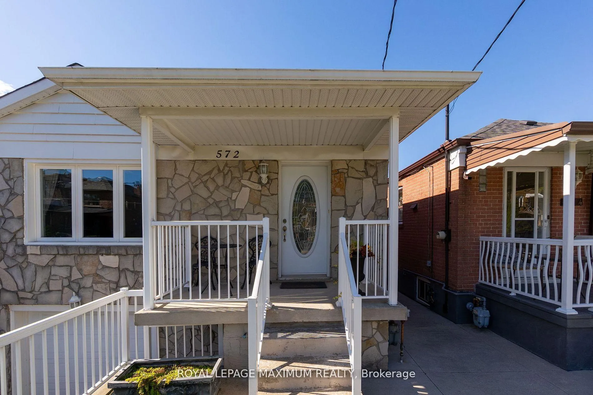 Photo 4 of 572 Northcliffe Boulevard, Toronto, Oakwood Village — HOMEH