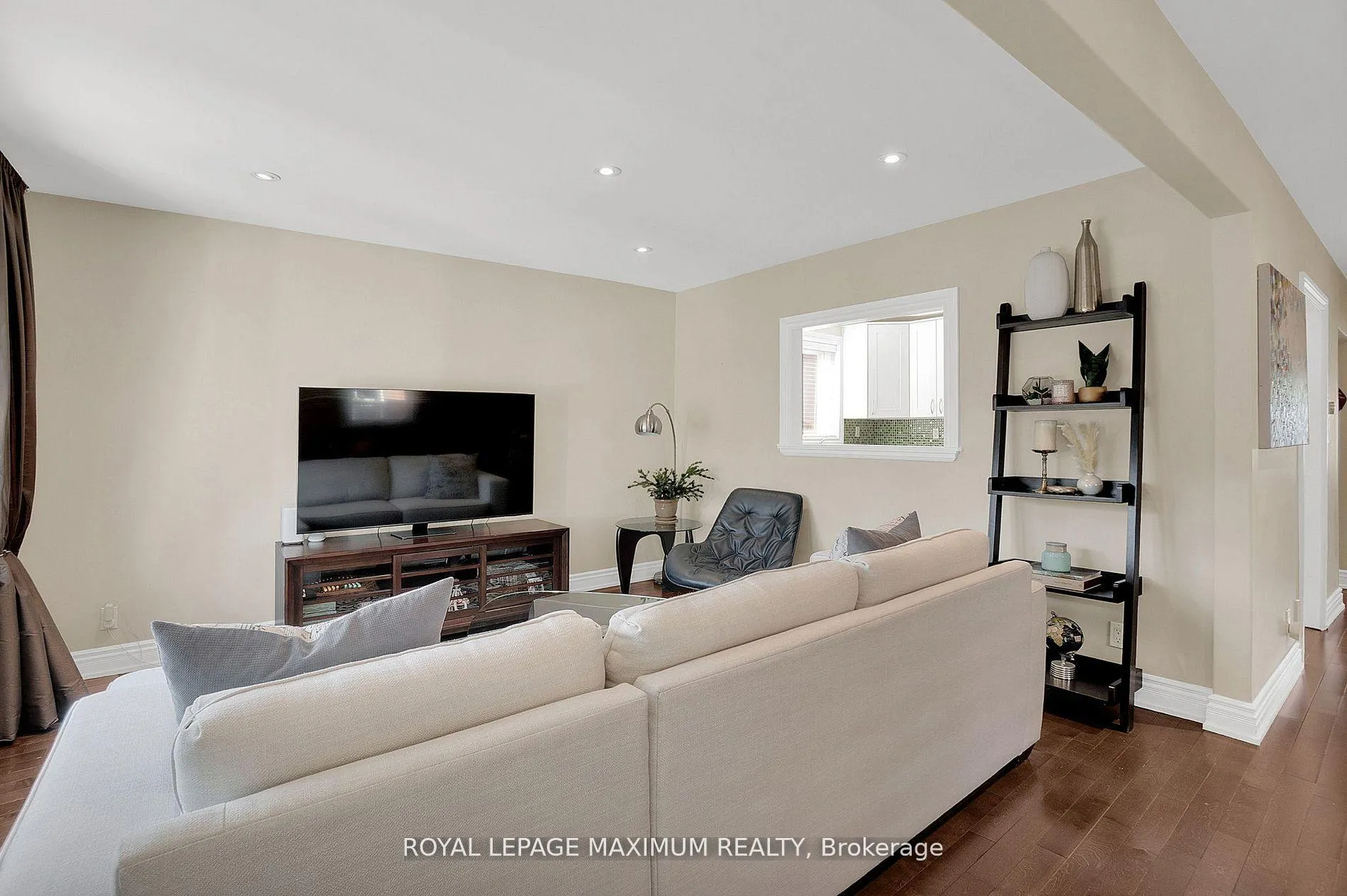 Photo 7 of 572 Northcliffe Boulevard, Toronto, Oakwood Village — HOMEH