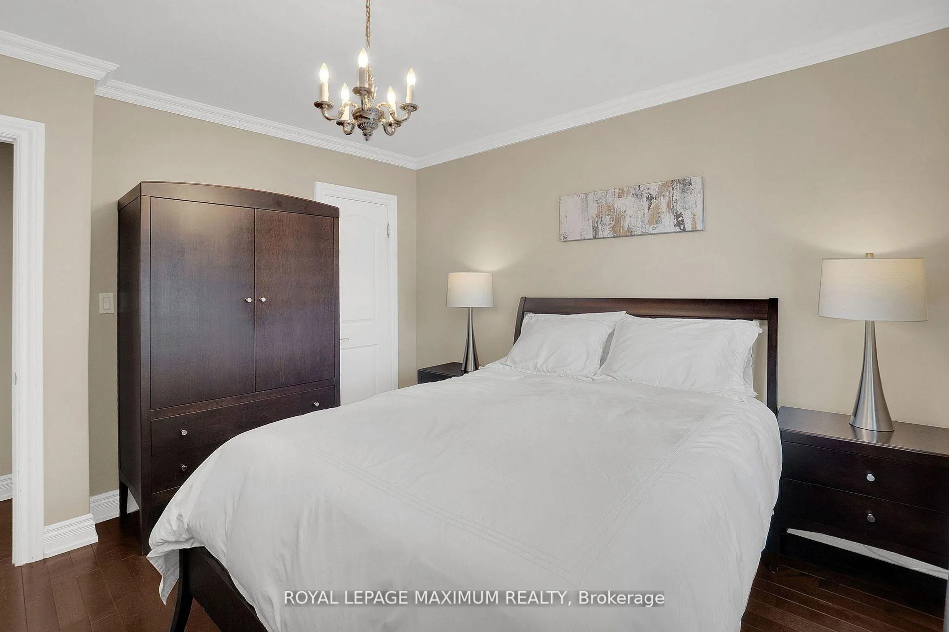 Photo 16 of 572 Northcliffe Boulevard, Toronto, Oakwood Village — HOMEH