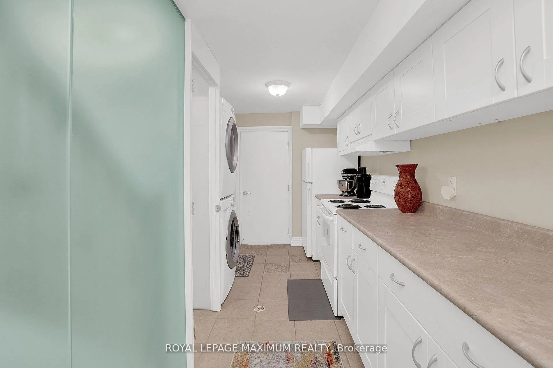 Photo 19 of 572 Northcliffe Boulevard, Toronto, Oakwood Village — HOMEH
