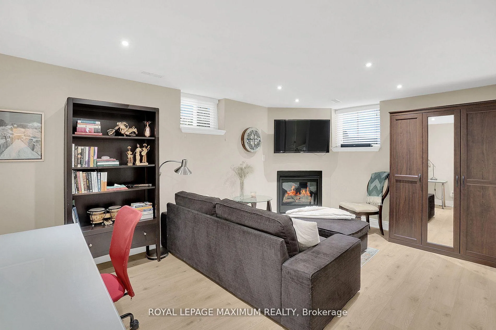 Photo 23 of 572 Northcliffe Boulevard, Toronto, Oakwood Village — HOMEH