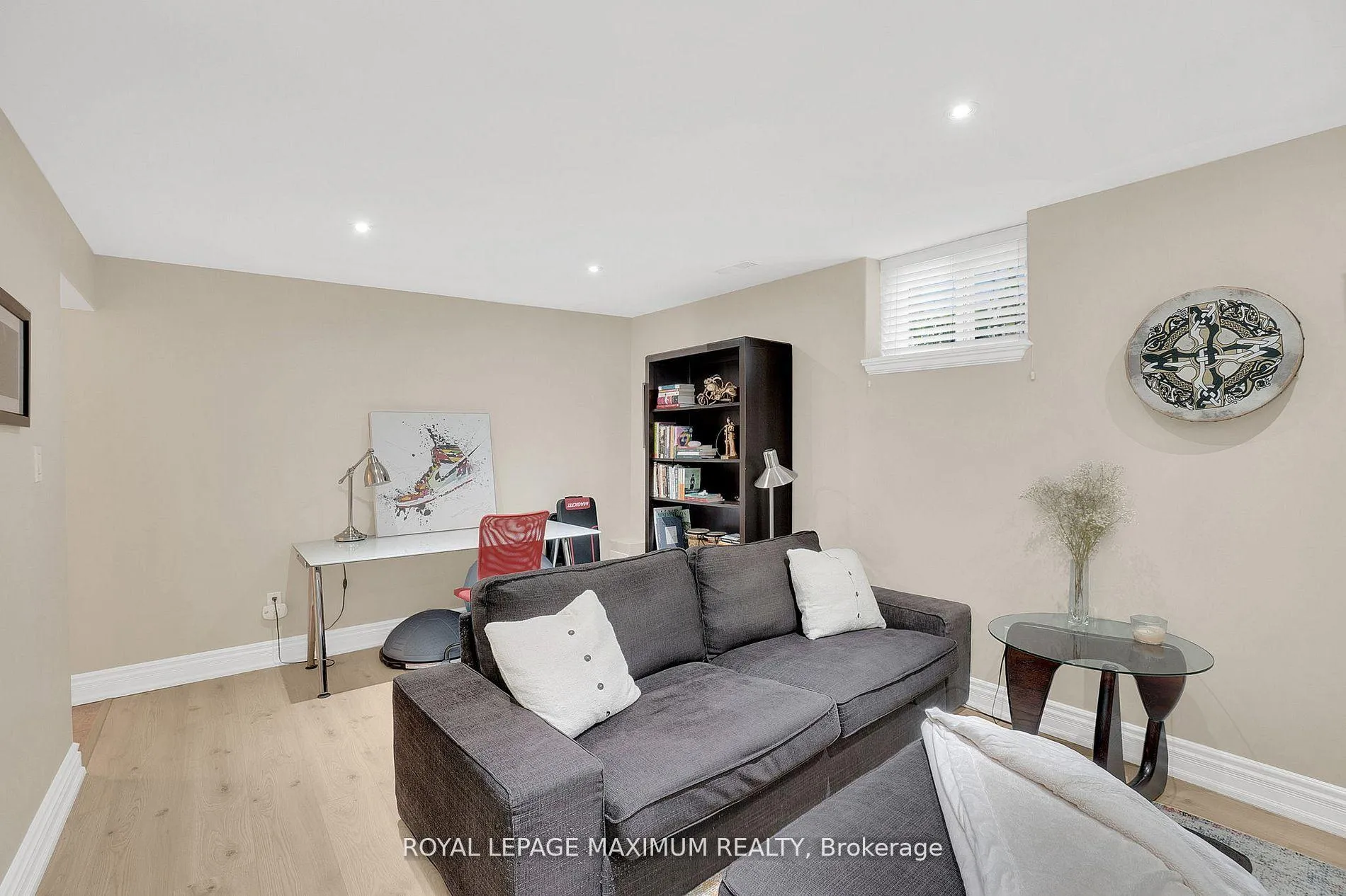 Photo 25 of 572 Northcliffe Boulevard, Toronto, Oakwood Village — HOMEH