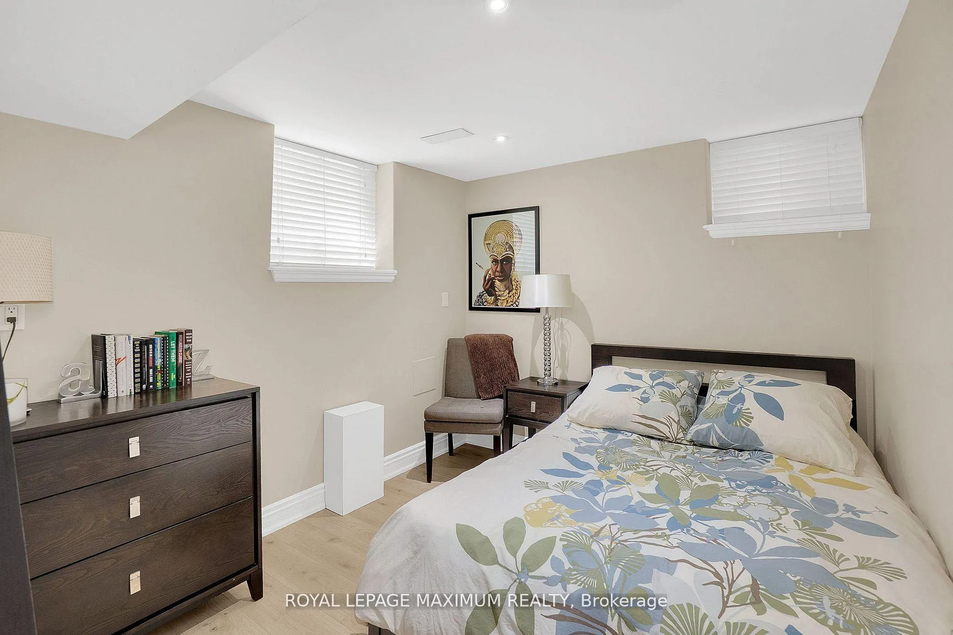 Photo 26 of 572 Northcliffe Boulevard, Toronto, Oakwood Village — HOMEH