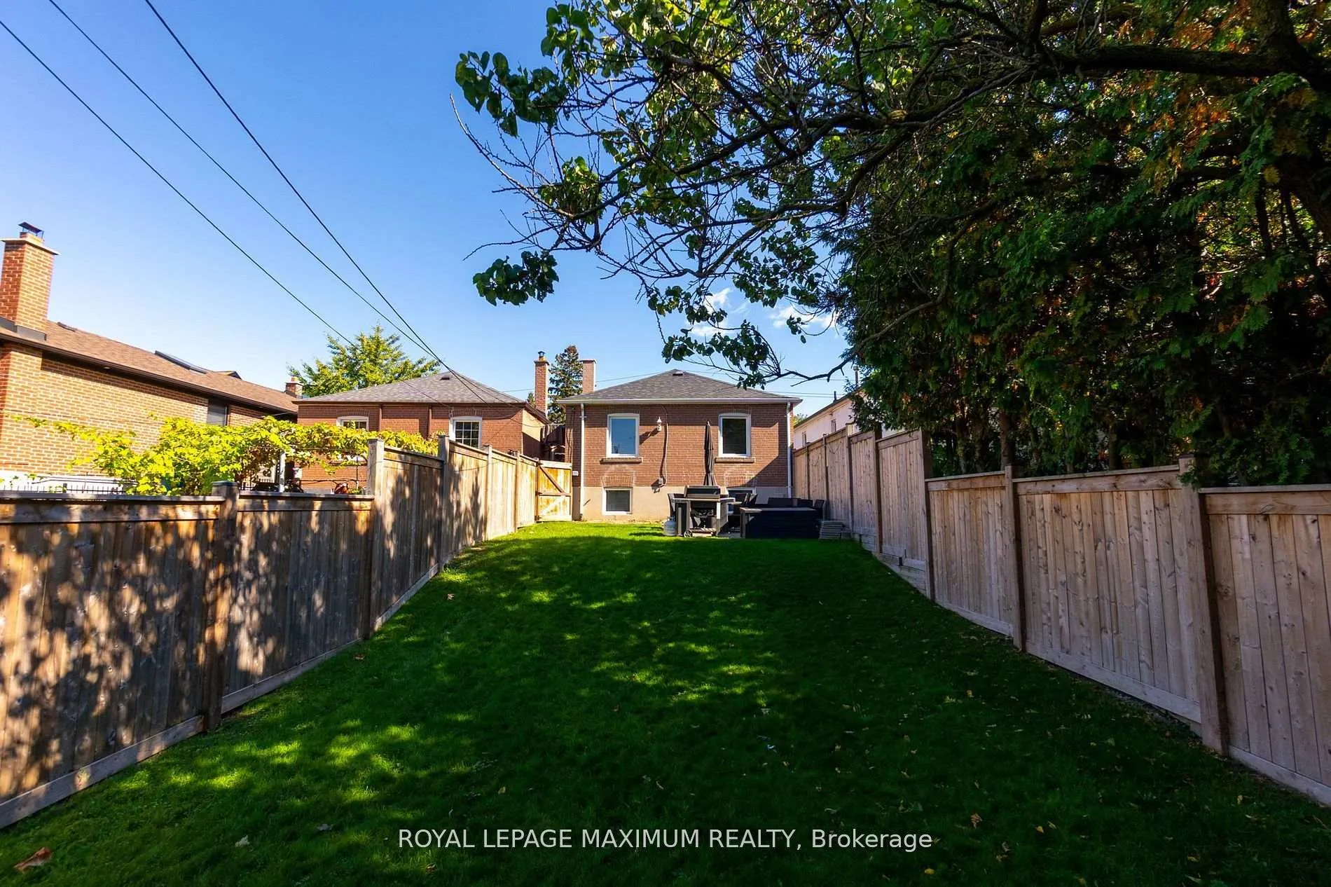 Photo 28 of 572 Northcliffe Boulevard, Toronto, Oakwood Village — HOMEH