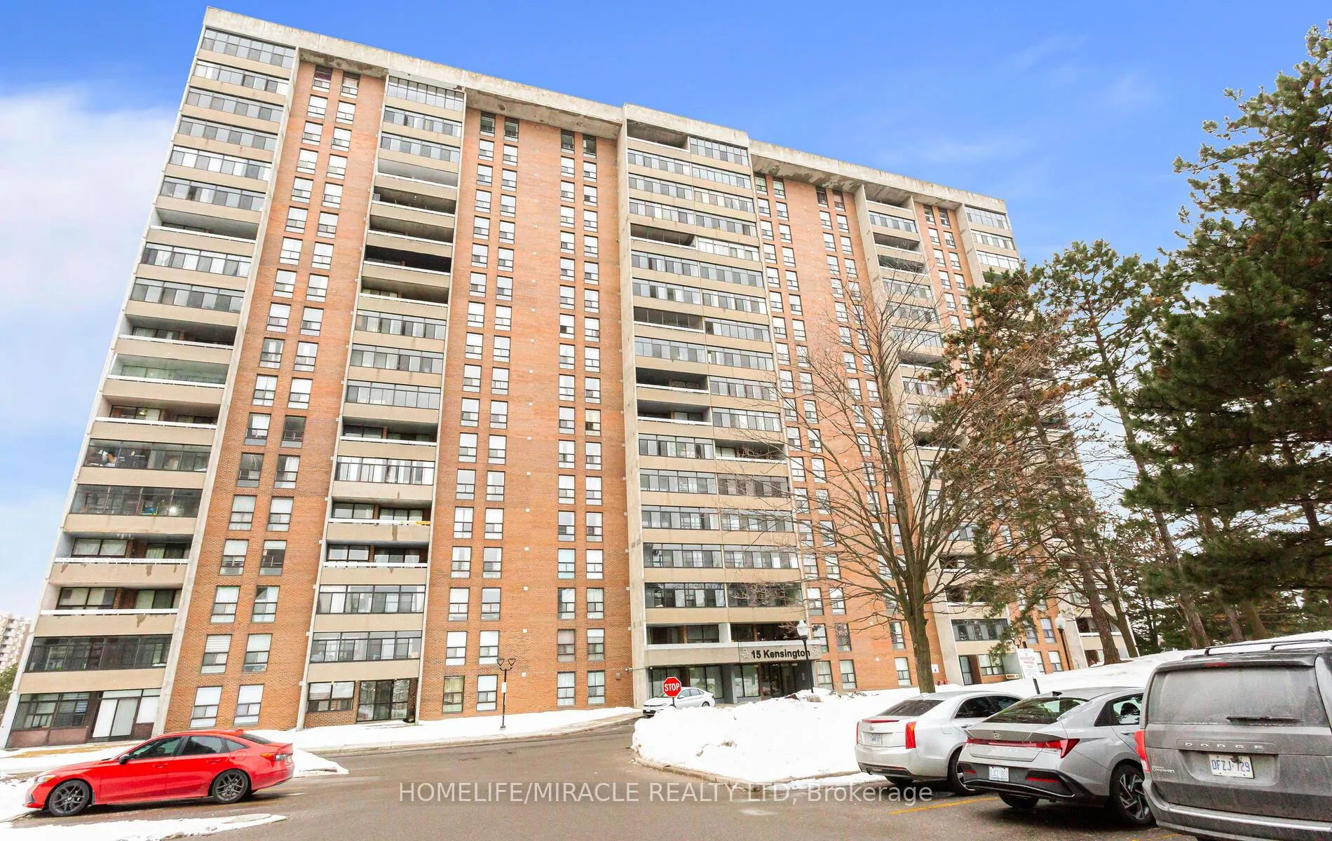 Photo 2 of Unit 1102, 15 Kensington Road, Brampton, Queen Street Corridor — HOMEH