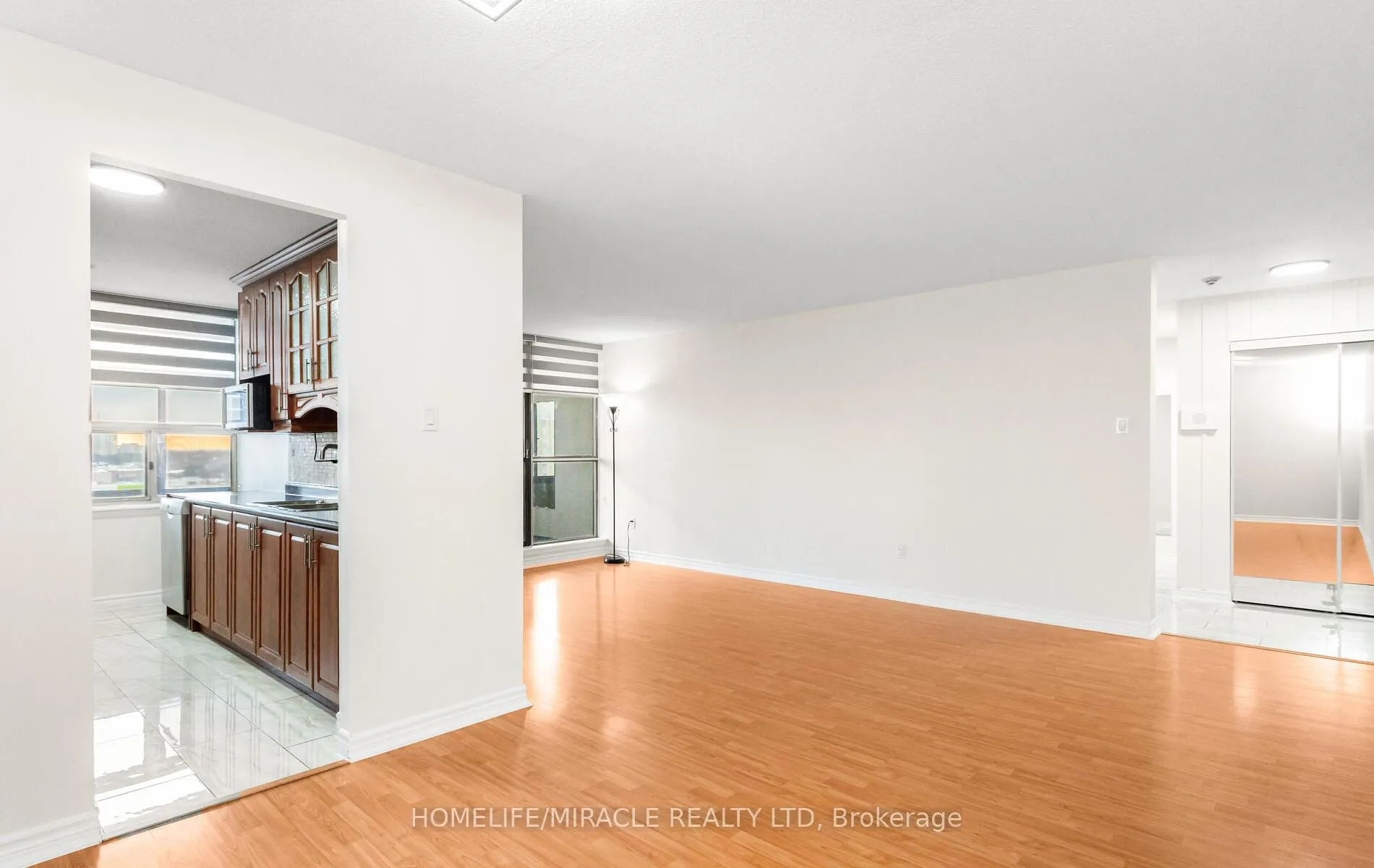 Photo 9 of Unit 1102, 15 Kensington Road, Brampton, Queen Street Corridor — HOMEH