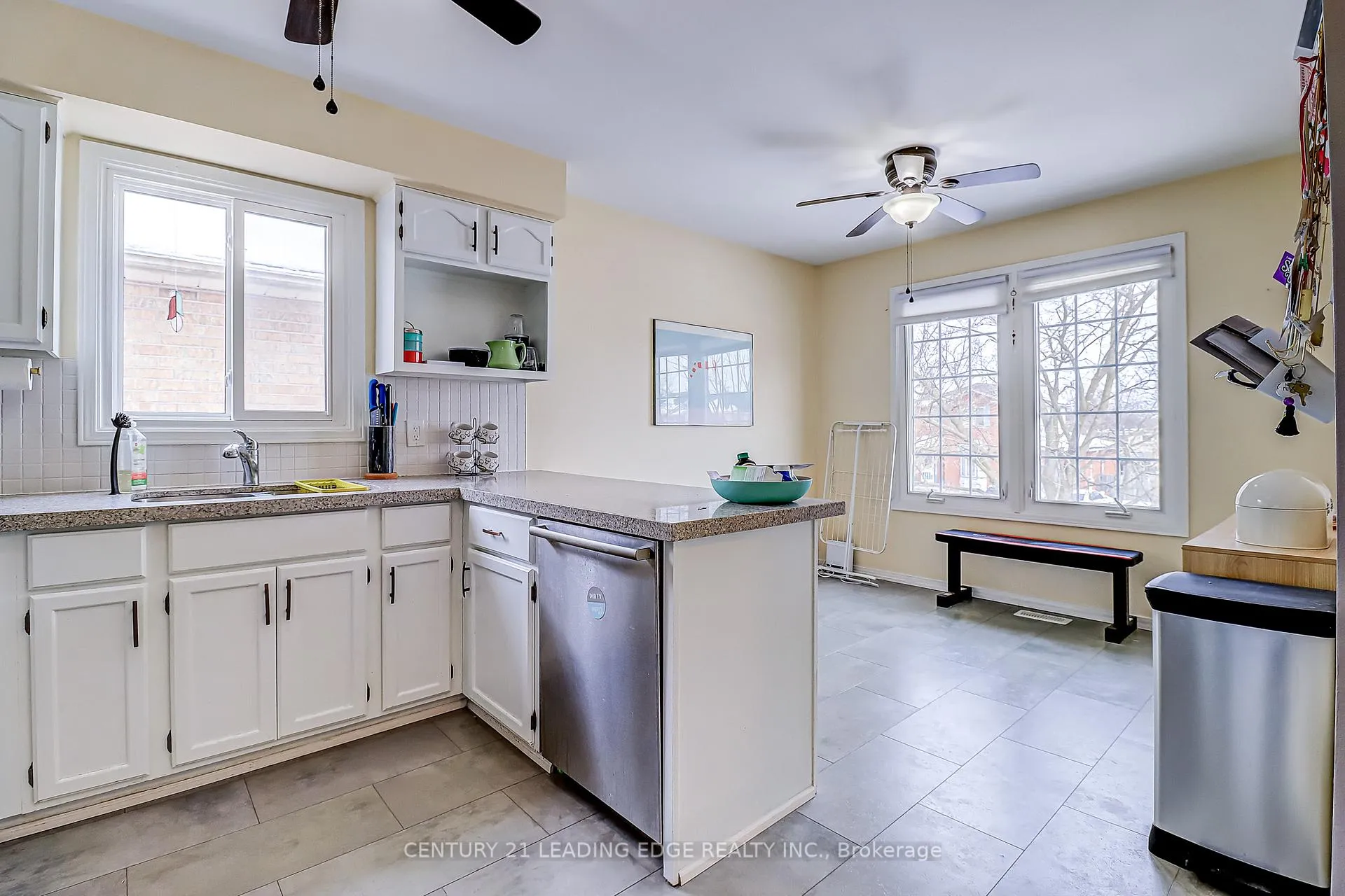 Photo 5 of Unit Upper, 55 Mccrimmon Crescent, Clarington, Bowmanville — HOMEH