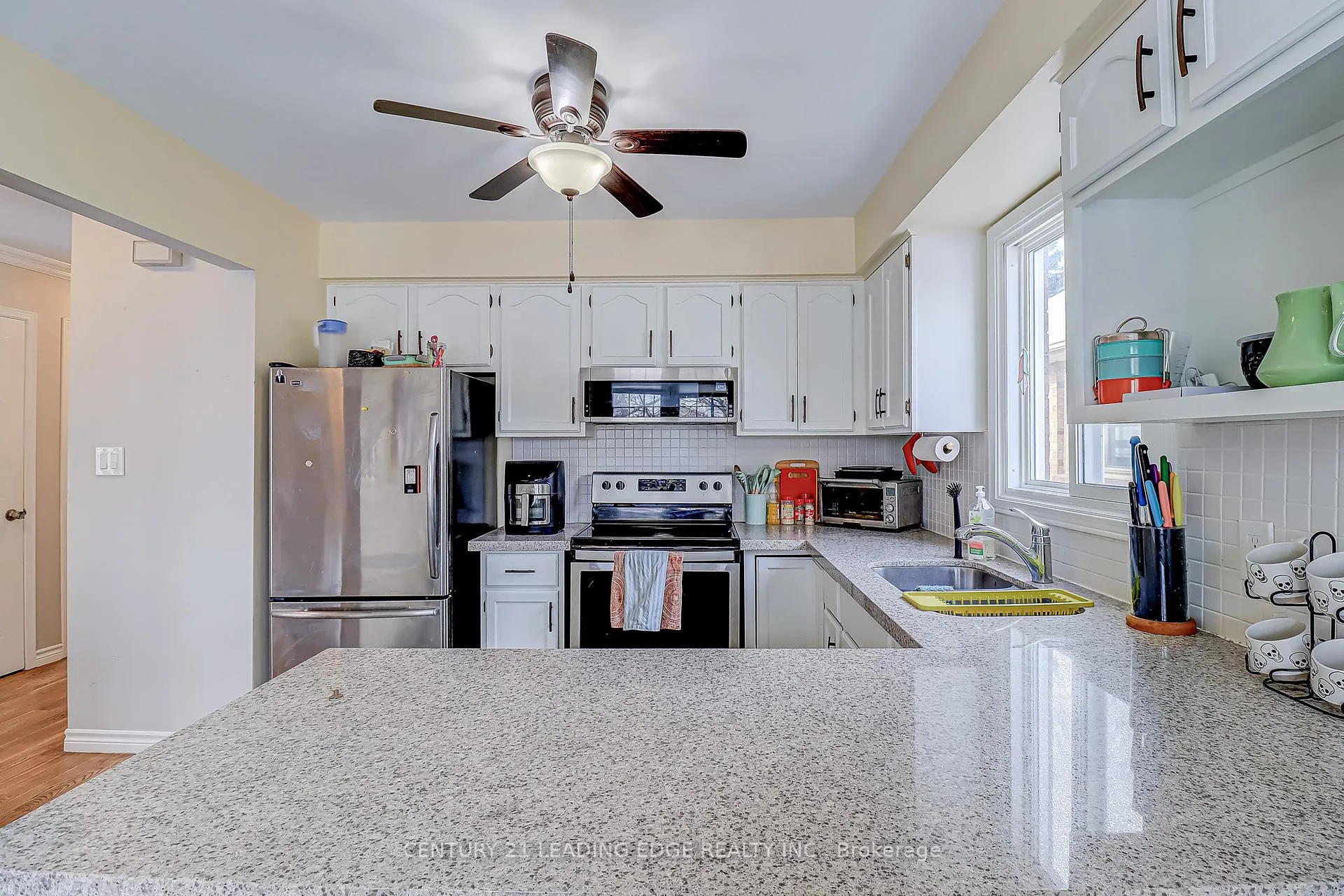 Photo 8 of Unit Upper, 55 Mccrimmon Crescent, Clarington, Bowmanville — HOMEH