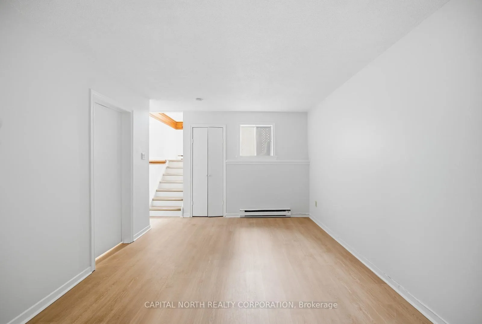 Photo 16 of Unit 6, 104 Wellington Street E, Aurora, Aurora Village — HOMEH