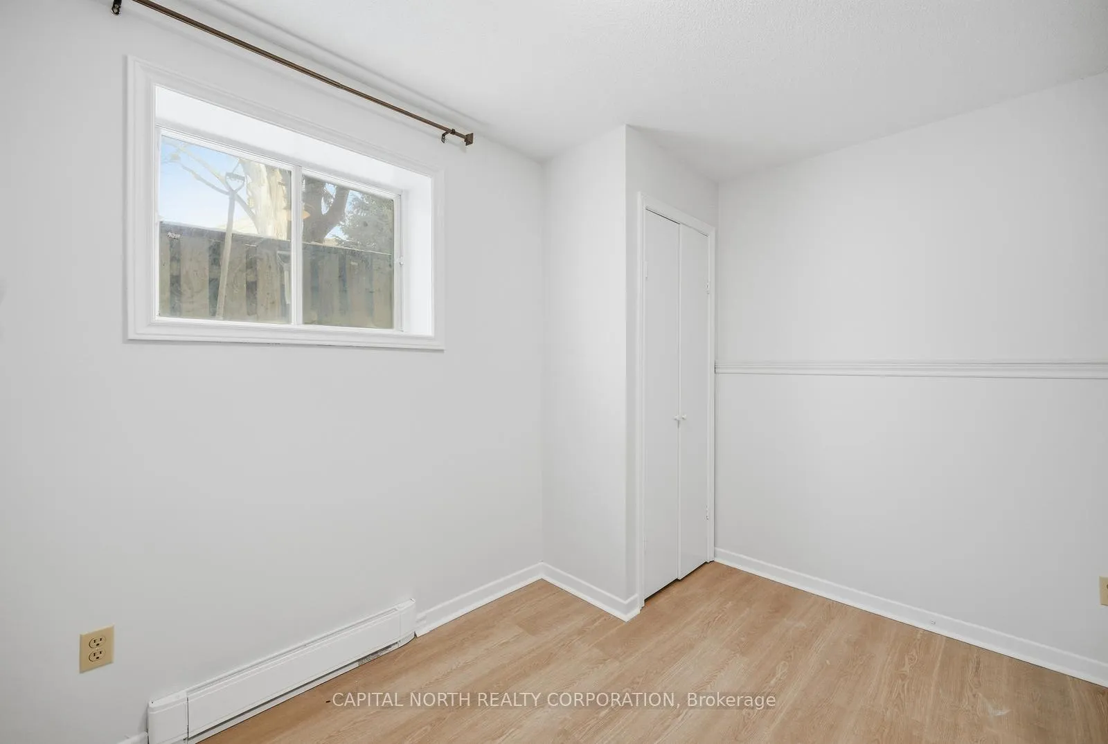 Photo 20 of Unit 6, 104 Wellington Street E, Aurora, Aurora Village — HOMEH