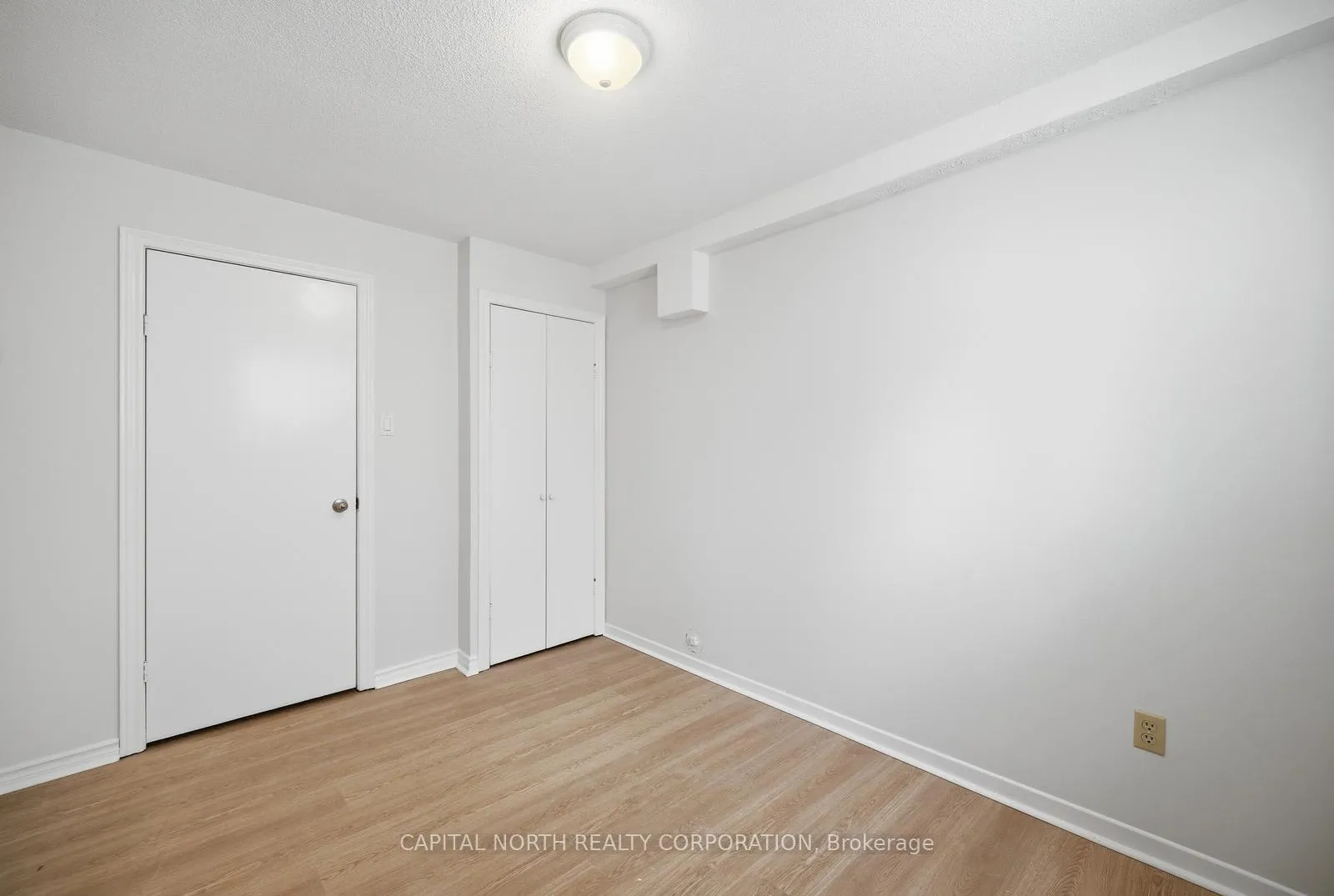 Photo 22 of Unit 6, 104 Wellington Street E, Aurora, Aurora Village — HOMEH