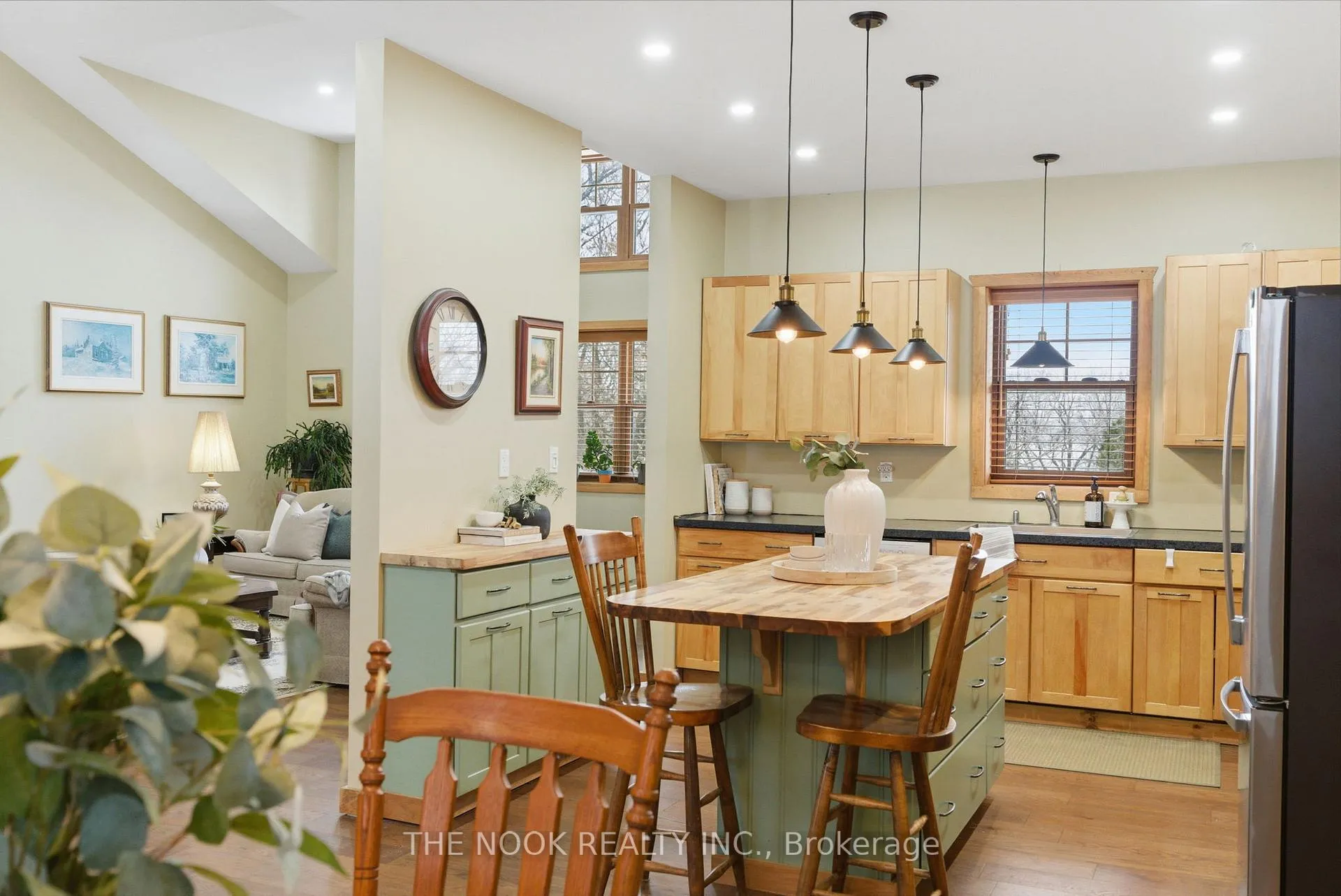 Photo 11 of 5174 Shore Road, Hamilton Township, Rural Hamilton — HOMEH