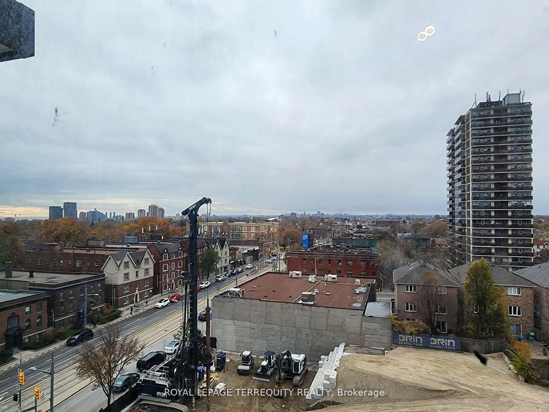 Photo 21 of Unit 809, 185 Alberta Avenue, Toronto, Oakwood Village — HOMEH