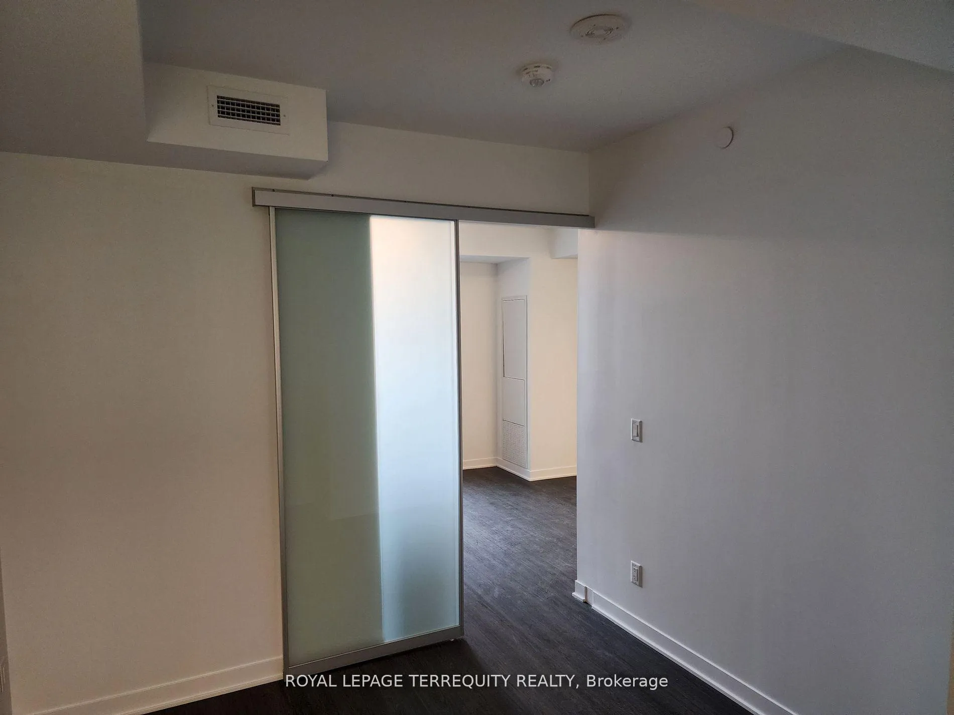 Photo 33 of Unit 809, 185 Alberta Avenue, Toronto, Oakwood Village — HOMEH