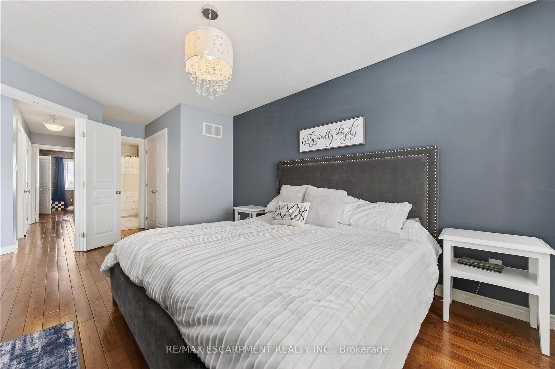 Photo 16 of 186 Great Oak Trail, Hamilton, Binbrook — HOMEH