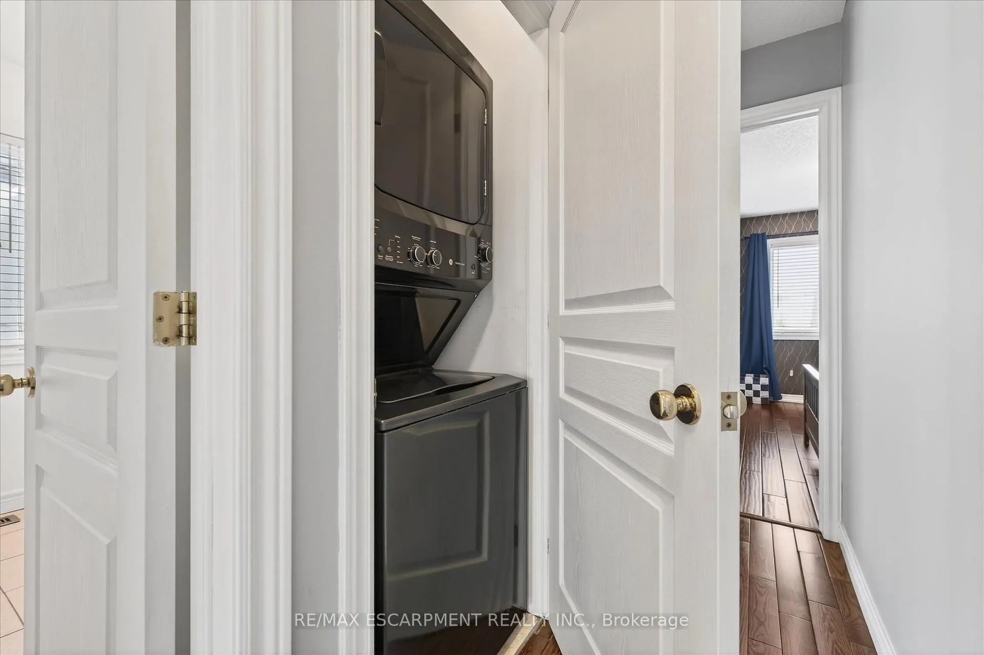 Photo 27 of 186 Great Oak Trail, Hamilton, Binbrook — HOMEH