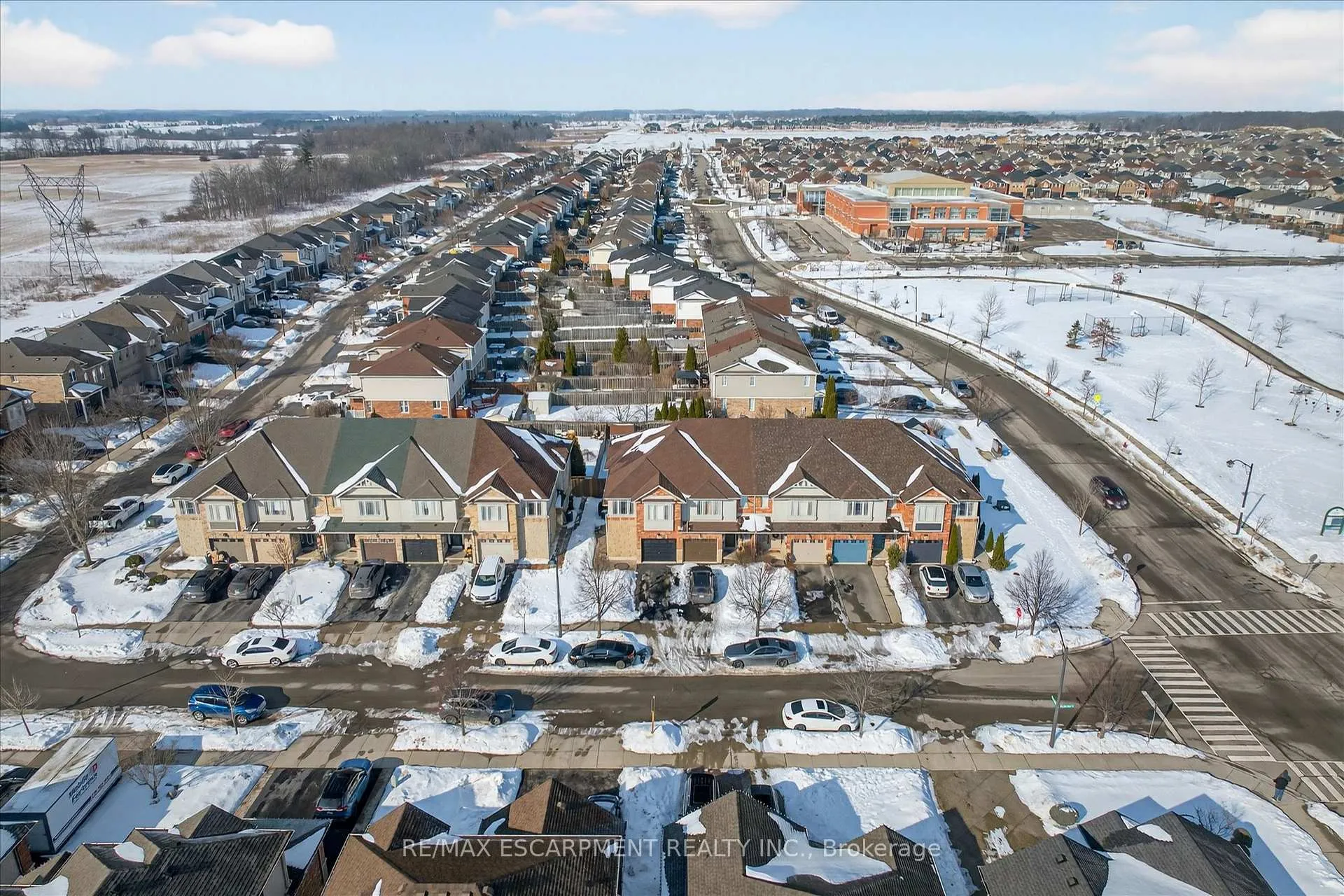 Photo 42 of 186 Great Oak Trail, Hamilton, Binbrook — HOMEH