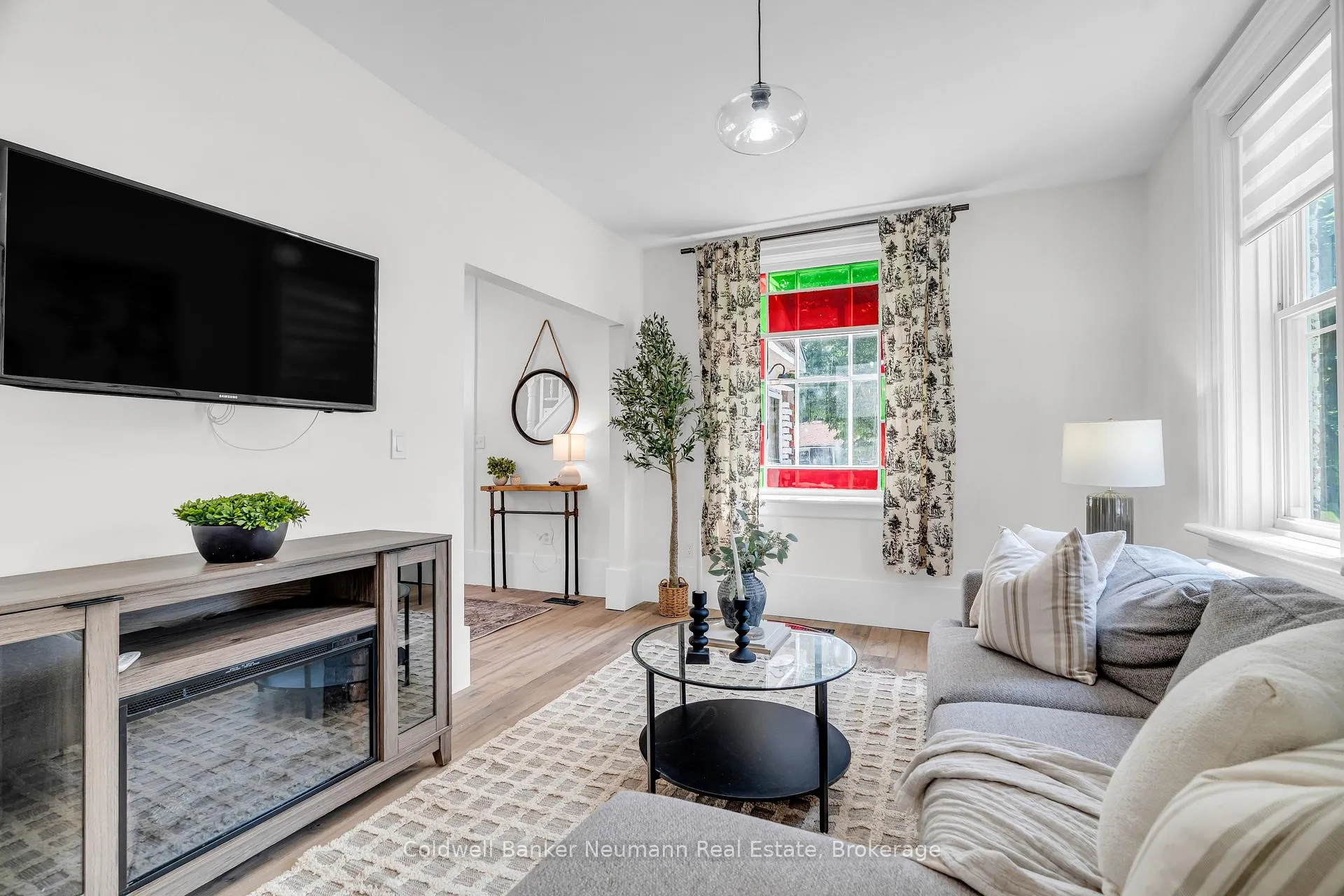 Photo 12 of 151 Frederick Street E, Wellington North, Arthur — HOMEH