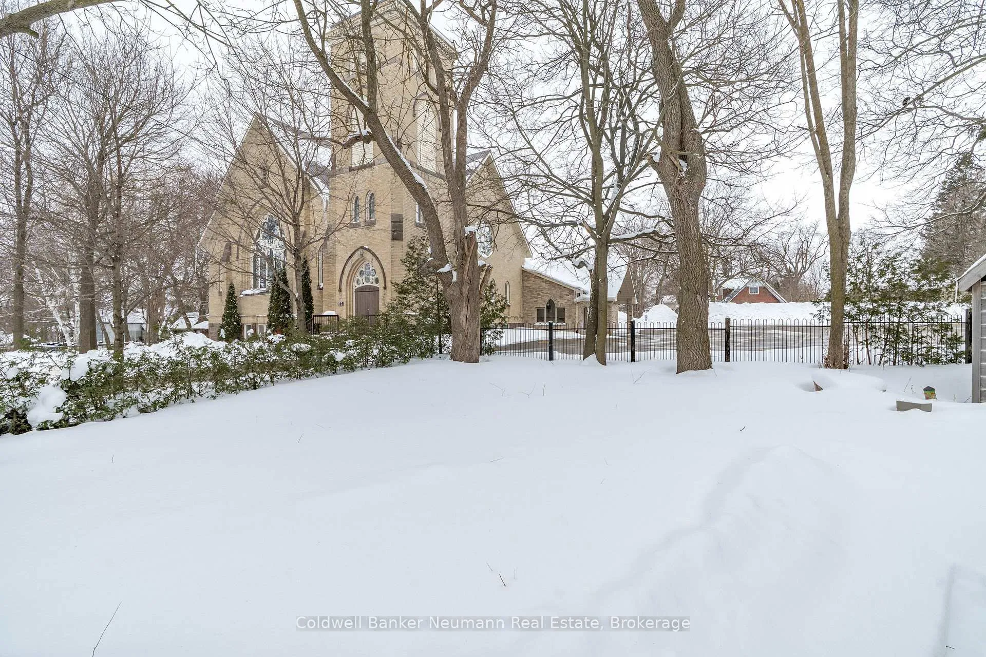 Photo 39 of 151 Frederick Street E, Wellington North, Arthur — HOMEH