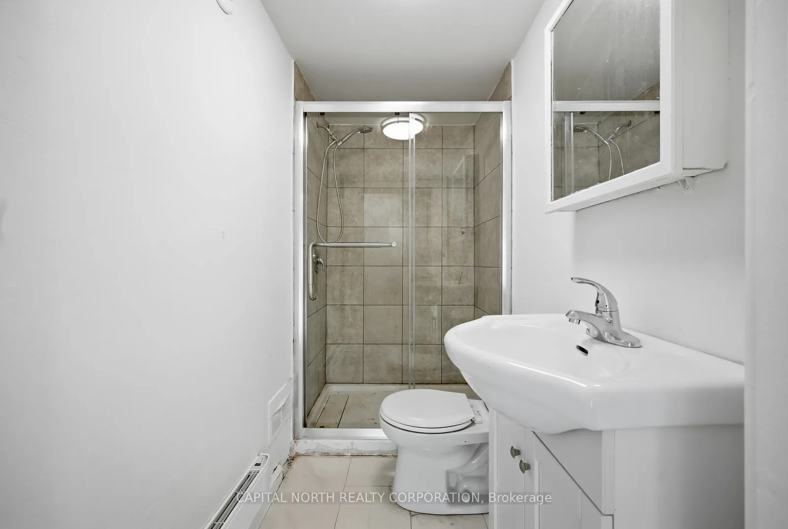 Photo 16 of Unit 1, 104 Wellington Street E, Aurora, Aurora Village — HOMEH