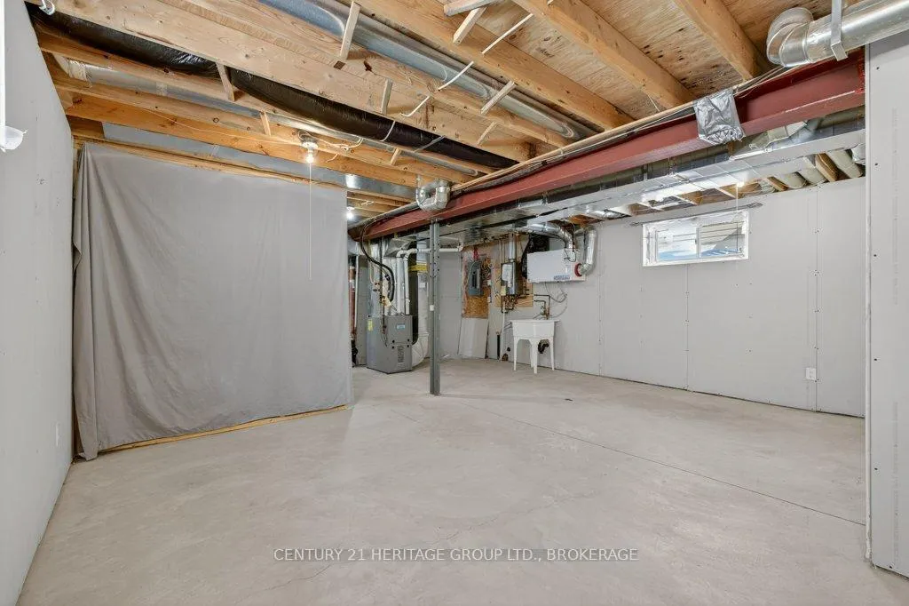 Photo 32 of 1431 Kendal Avenue, Kingston, City Northwest — HOMEH