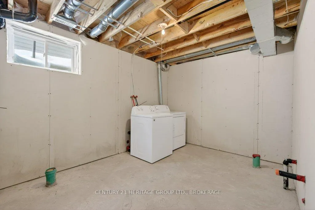 Photo 34 of 1431 Kendal Avenue, Kingston, City Northwest — HOMEH