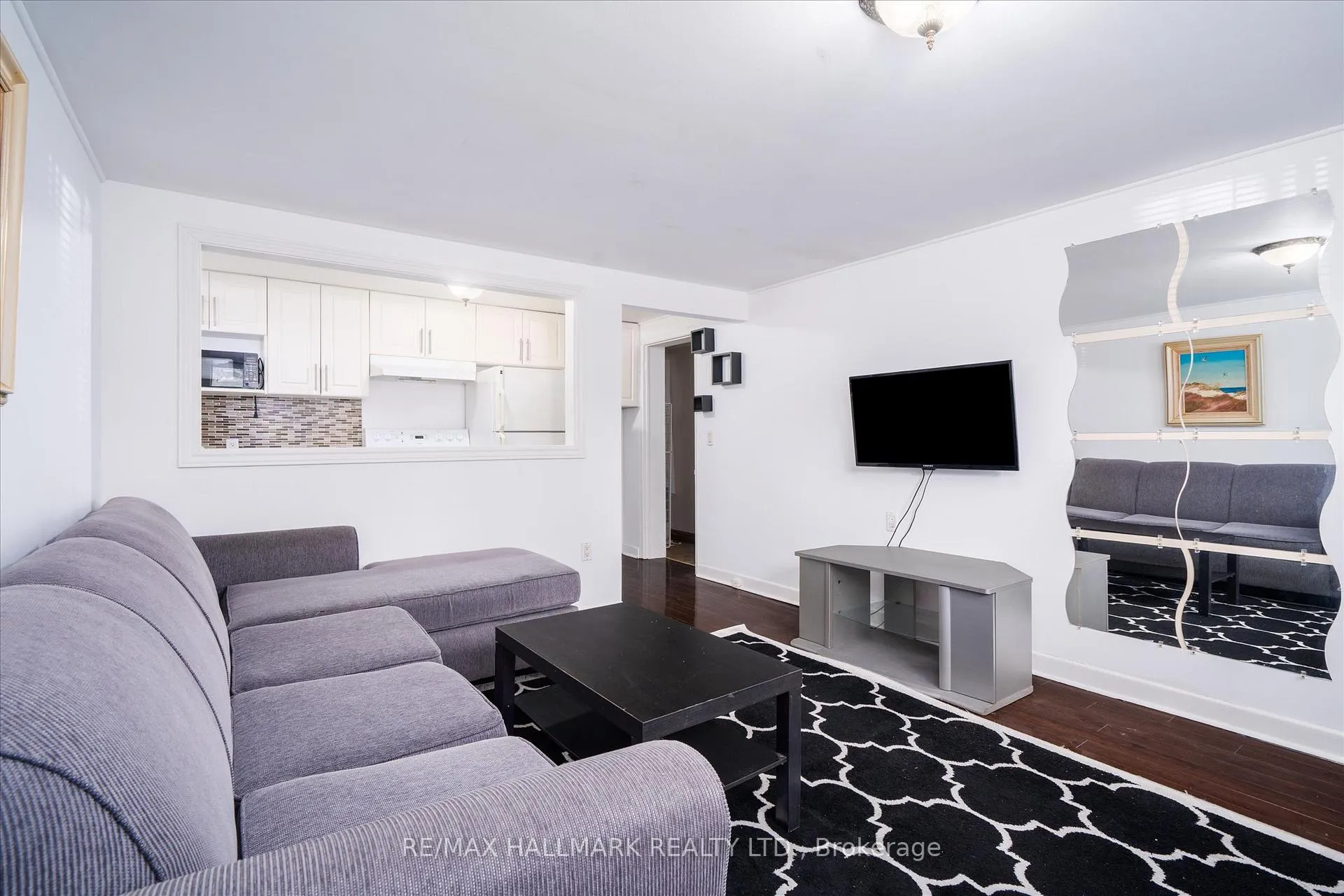Photo 6 of Unit Lower, 224 Pickering Street, Toronto, East End-Danforth — HOMEH