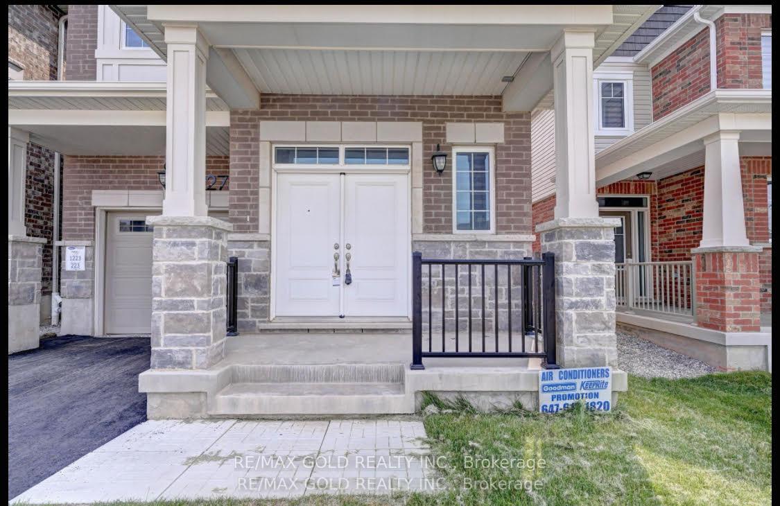 Photo 2 of 127 Histand Trail, Kitchener — HOMEH