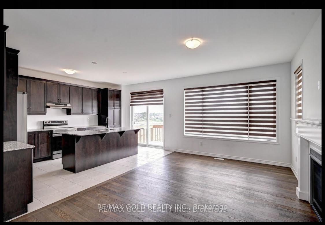 Photo 4 of 127 Histand Trail, Kitchener — HOMEH