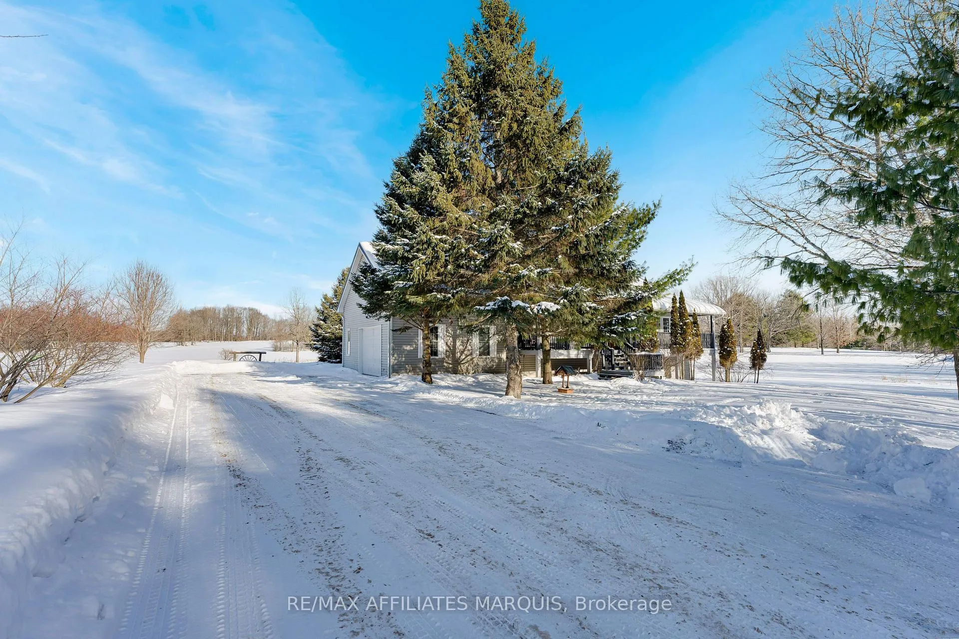 Photo 2 of 63 Sunny Side Road, Rideau Lakes, Rideau Lakes (South Elmsley) Twp — HOMEH