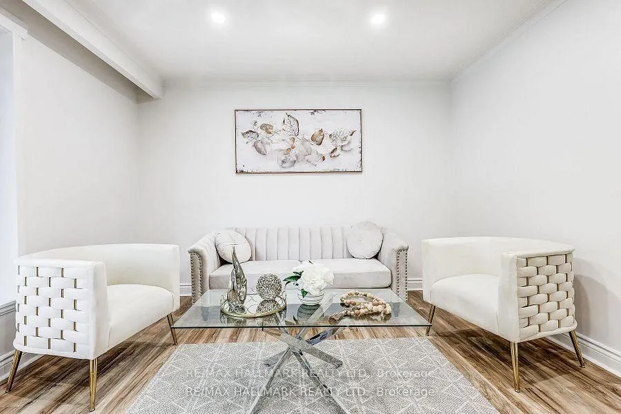 Photo 4 of 51 Aurora Heights Drive, Aurora, Aurora Heights — HOMEH