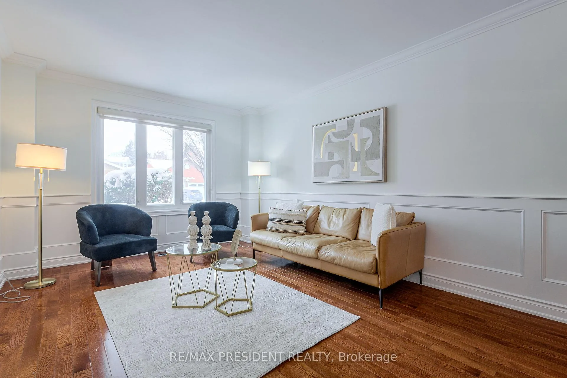 Photo 7 of 42 Mount Forest Drive, Brampton, Heart Lake West — HOMEH