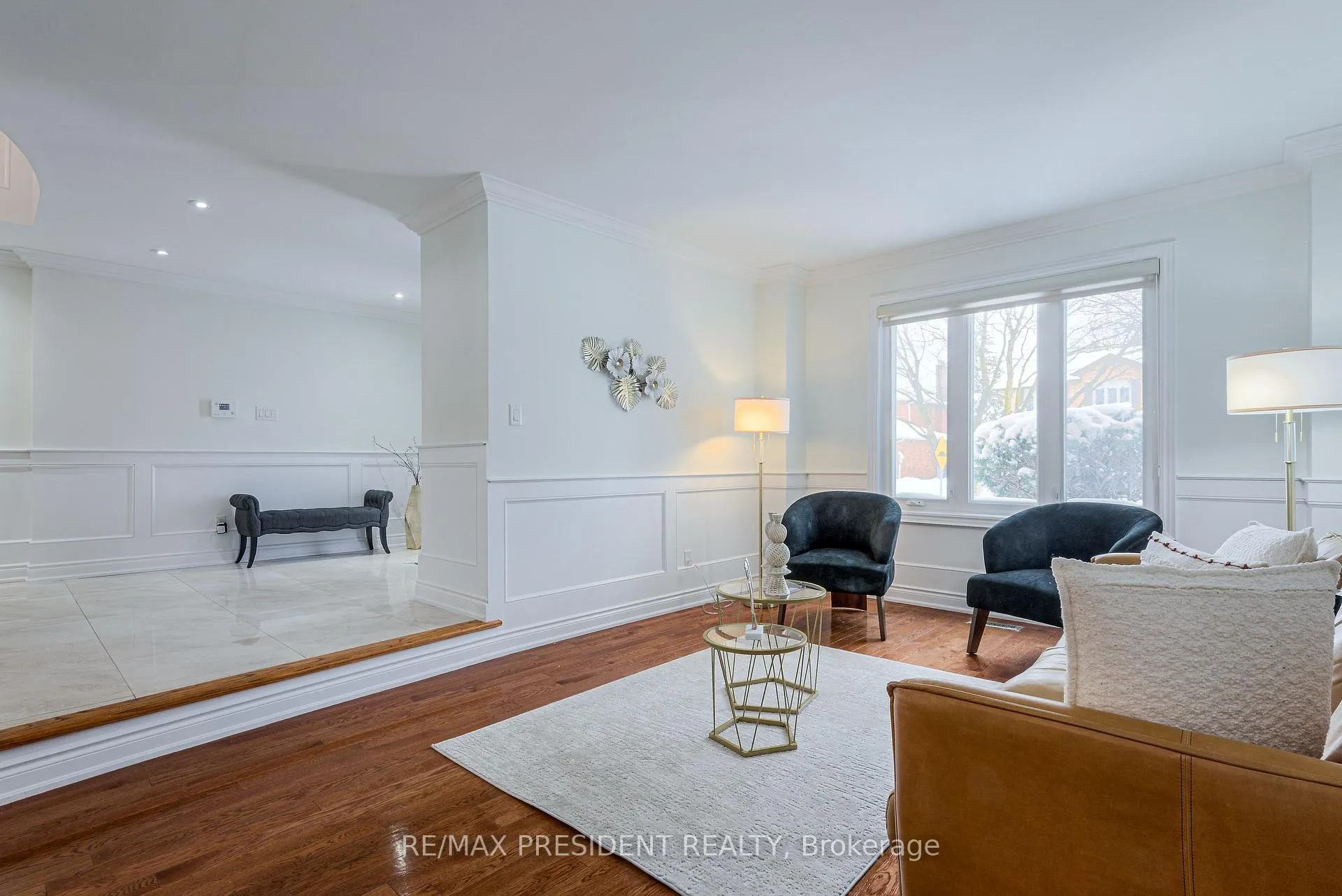 Photo 8 of 42 Mount Forest Drive, Brampton, Heart Lake West — HOMEH