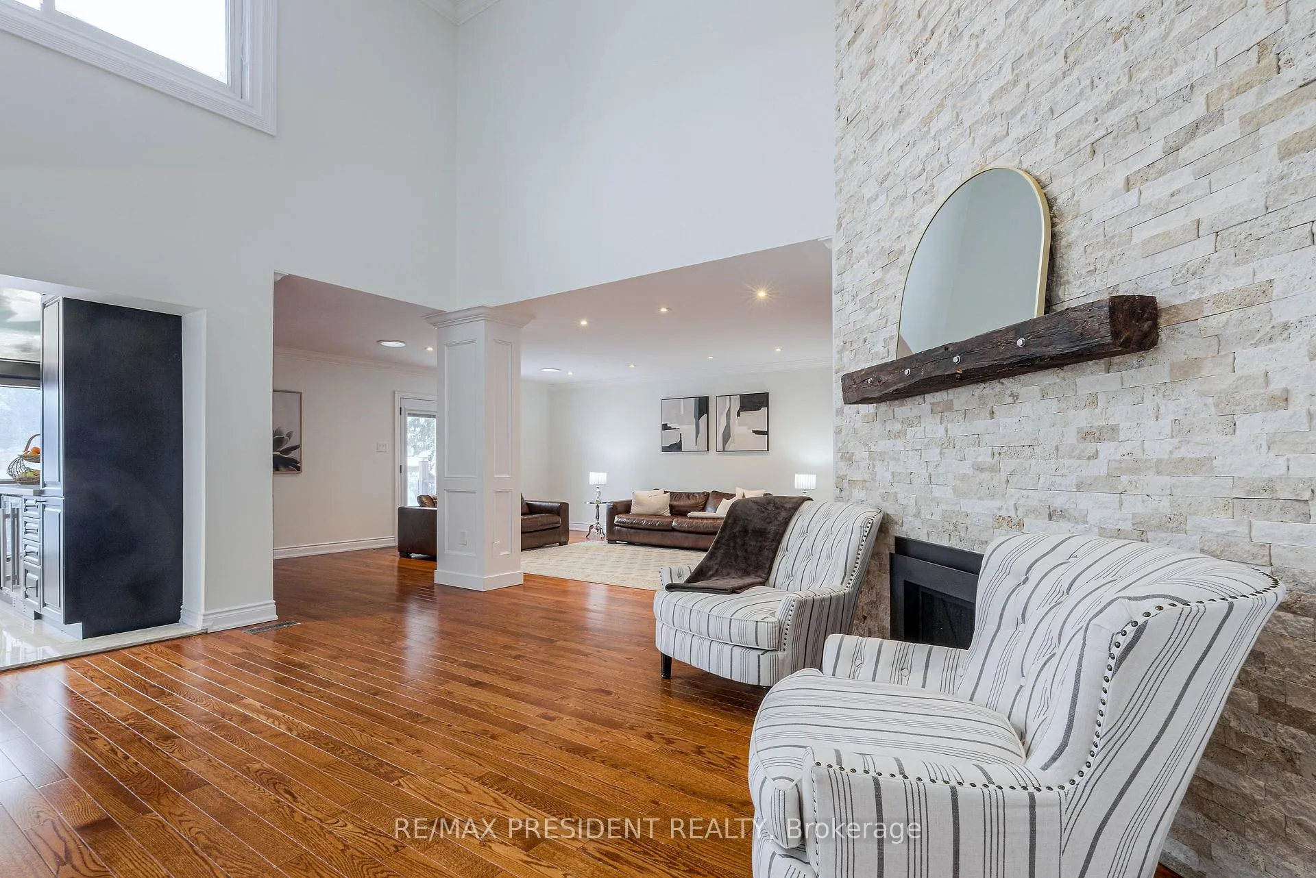 Photo 20 of 42 Mount Forest Drive, Brampton, Heart Lake West — HOMEH