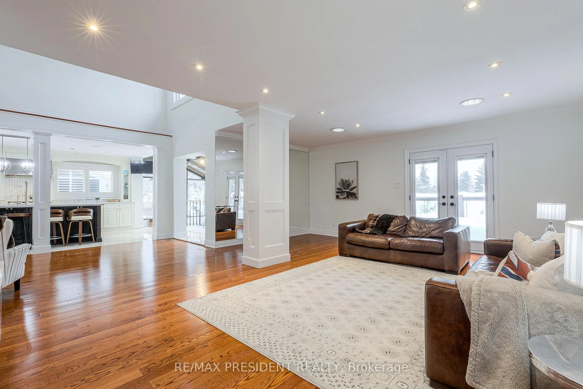 Photo 22 of 42 Mount Forest Drive, Brampton, Heart Lake West — HOMEH