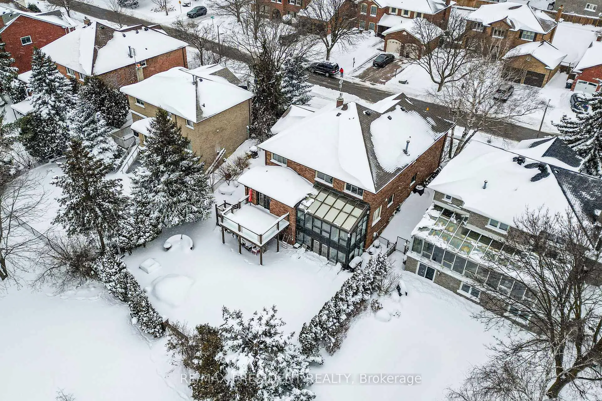 Photo 50 of 42 Mount Forest Drive, Brampton, Heart Lake West — HOMEH