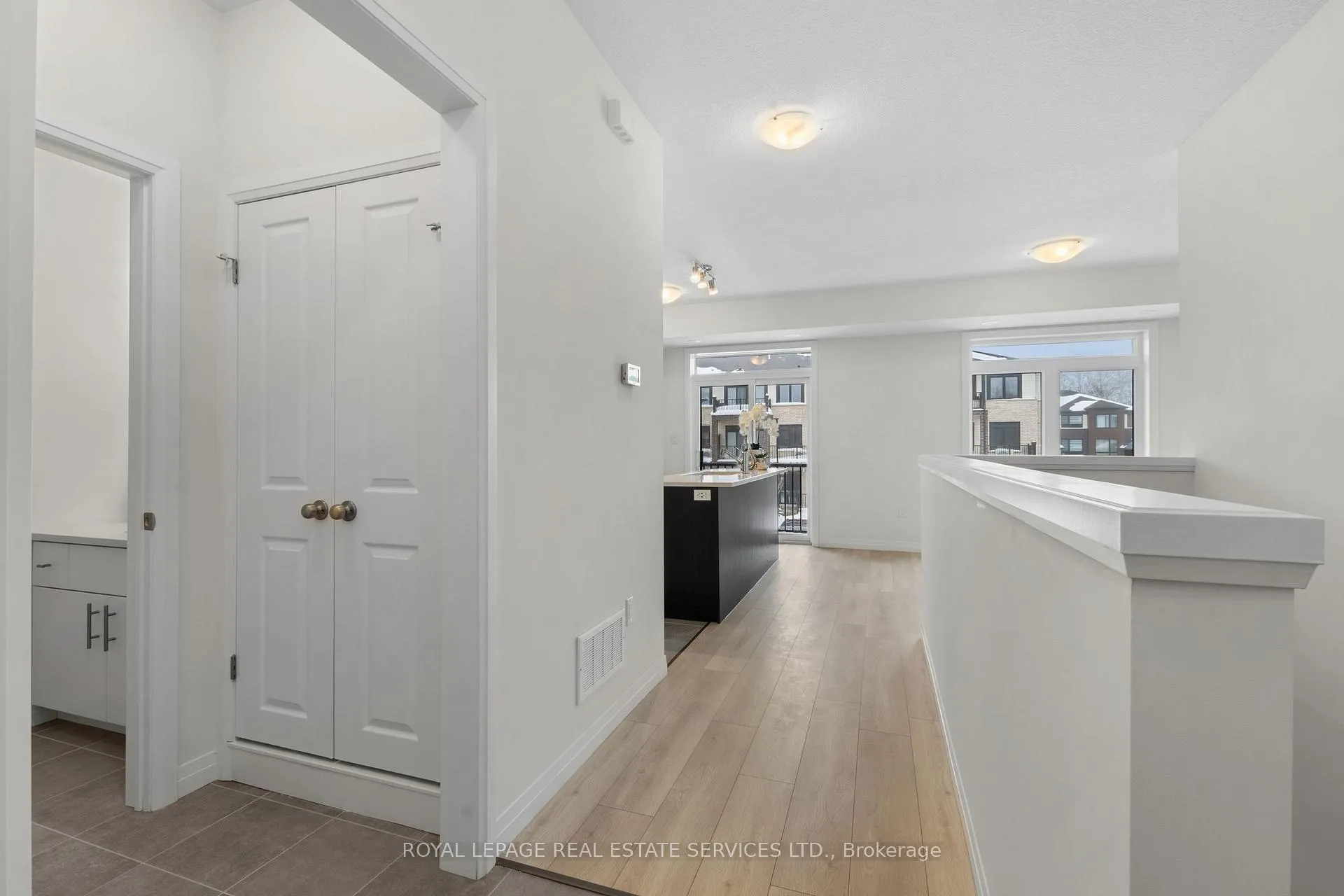Photo 7 of 30 Thatcher Drive, Guelph, Kortright East — HOMEH