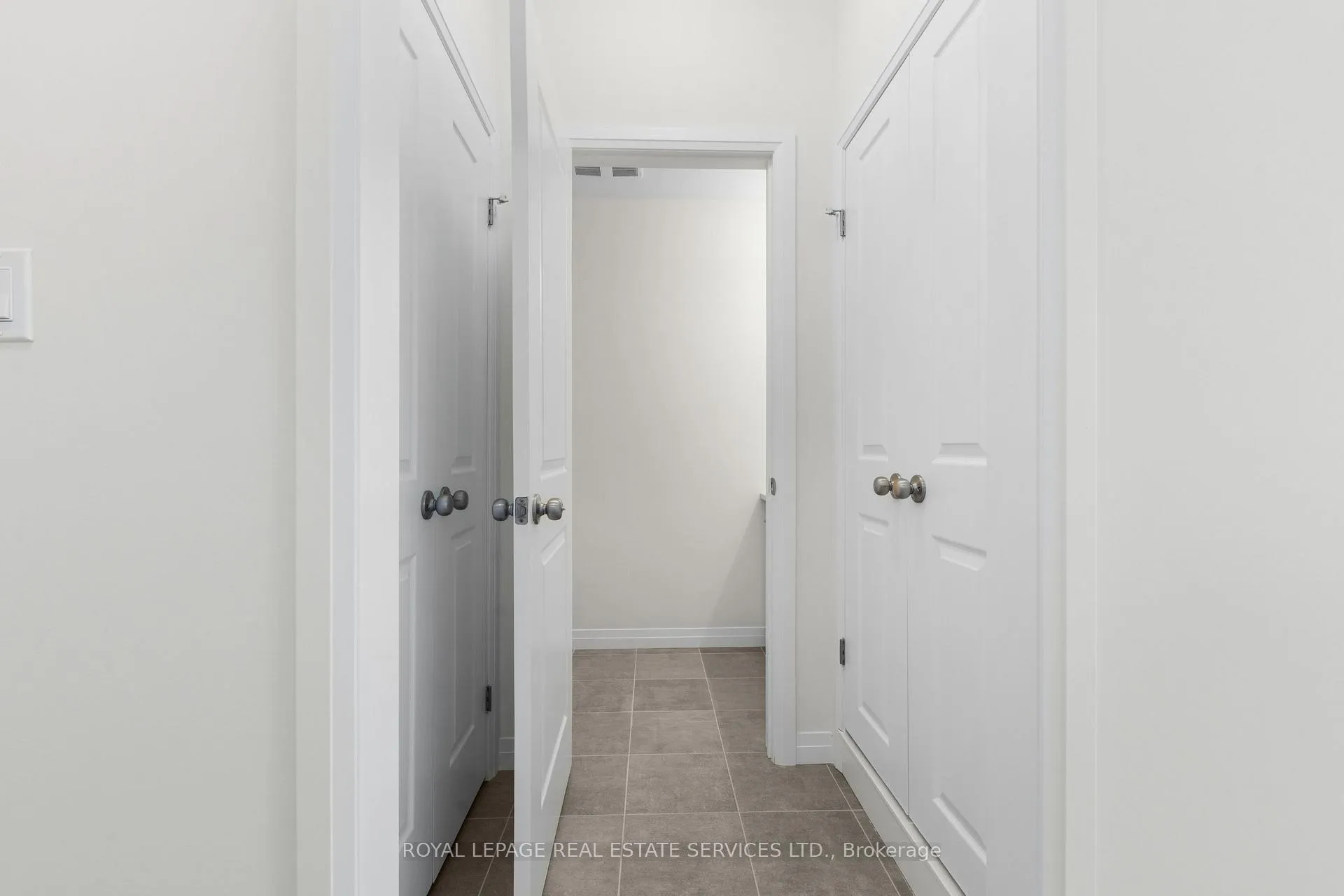 Photo 8 of 30 Thatcher Drive, Guelph, Kortright East — HOMEH