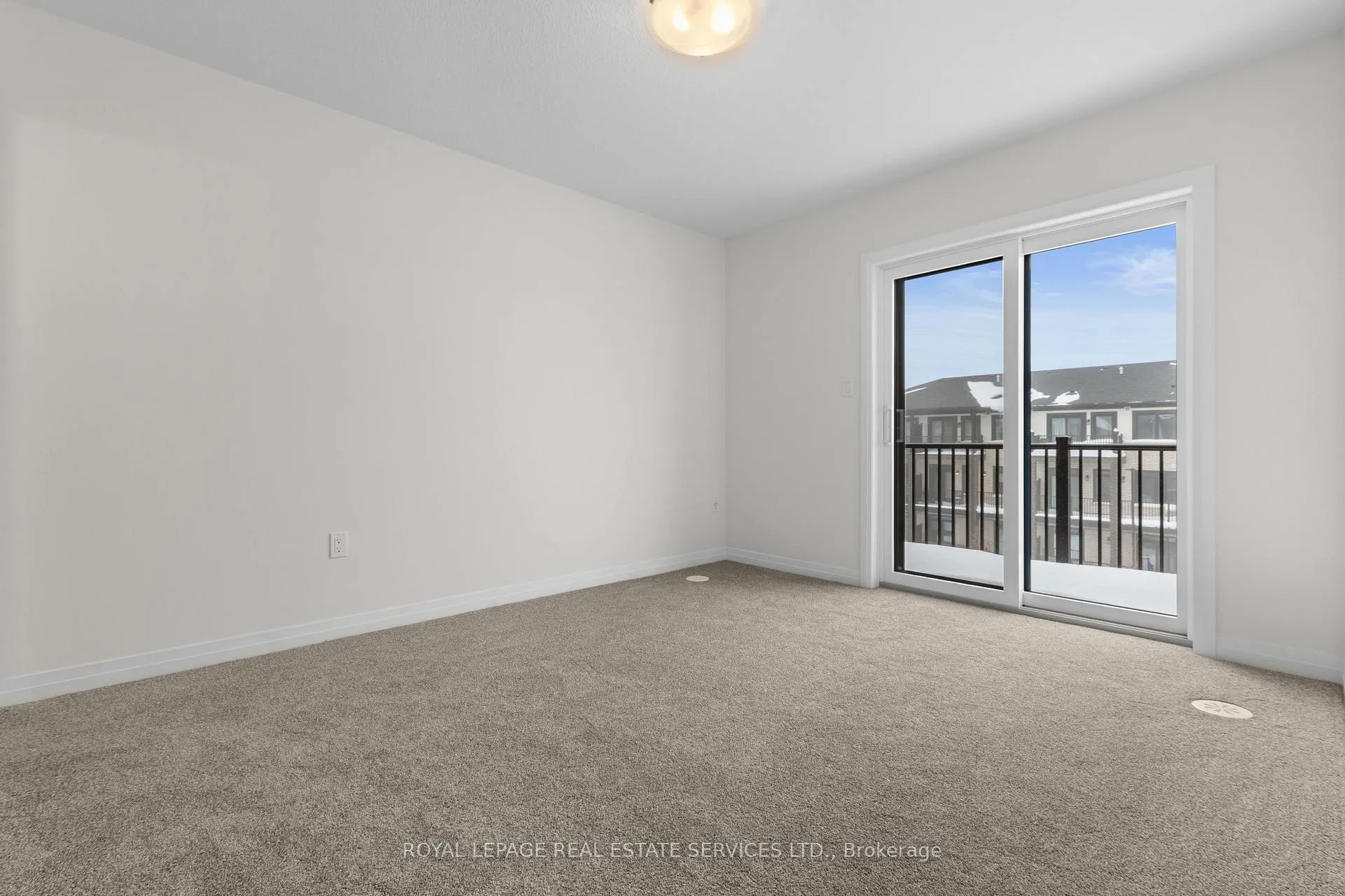 Photo 26 of 30 Thatcher Drive, Guelph, Kortright East — HOMEH