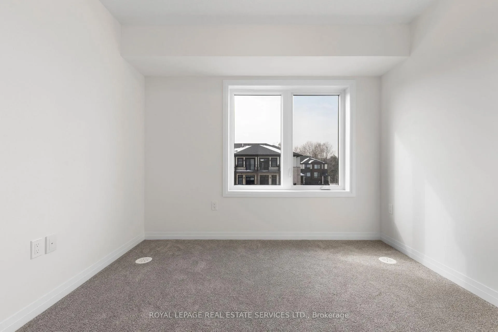 Photo 31 of 30 Thatcher Drive, Guelph, Kortright East — HOMEH