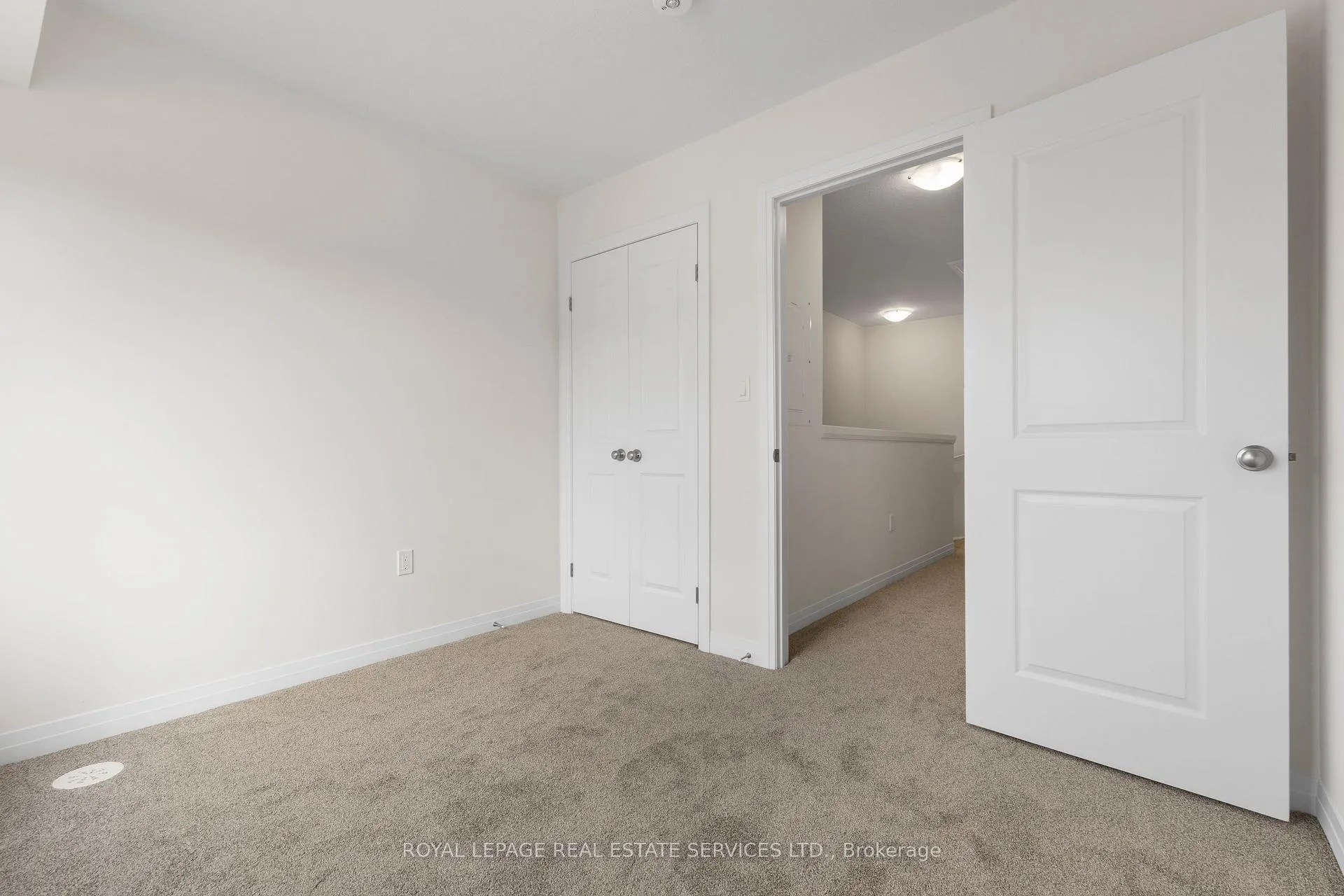 Photo 32 of 30 Thatcher Drive, Guelph, Kortright East — HOMEH