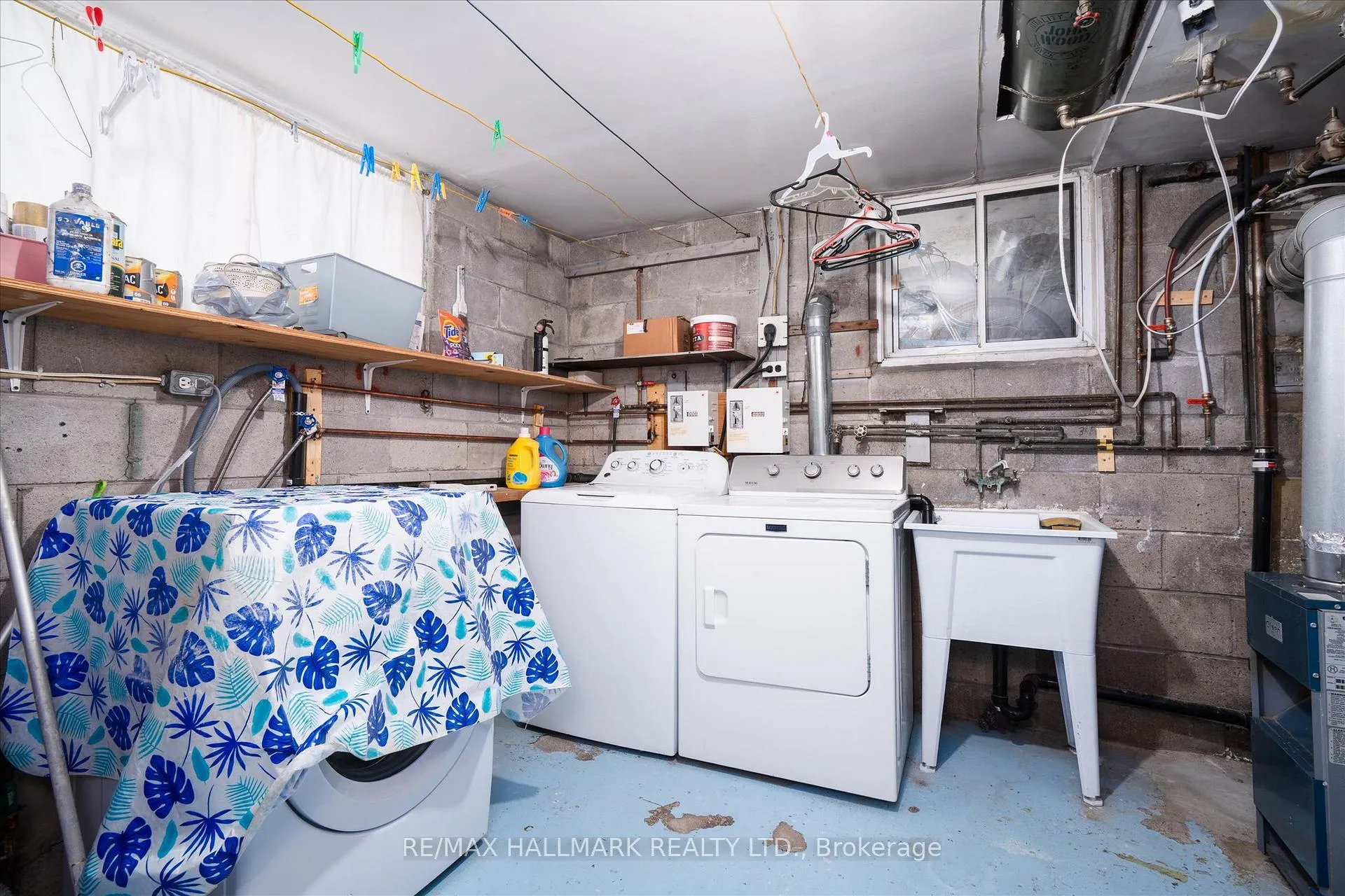 Photo 8 of Unit Lower Bach, 224 Pickering Street, Toronto, East End-Danforth — HOMEH
