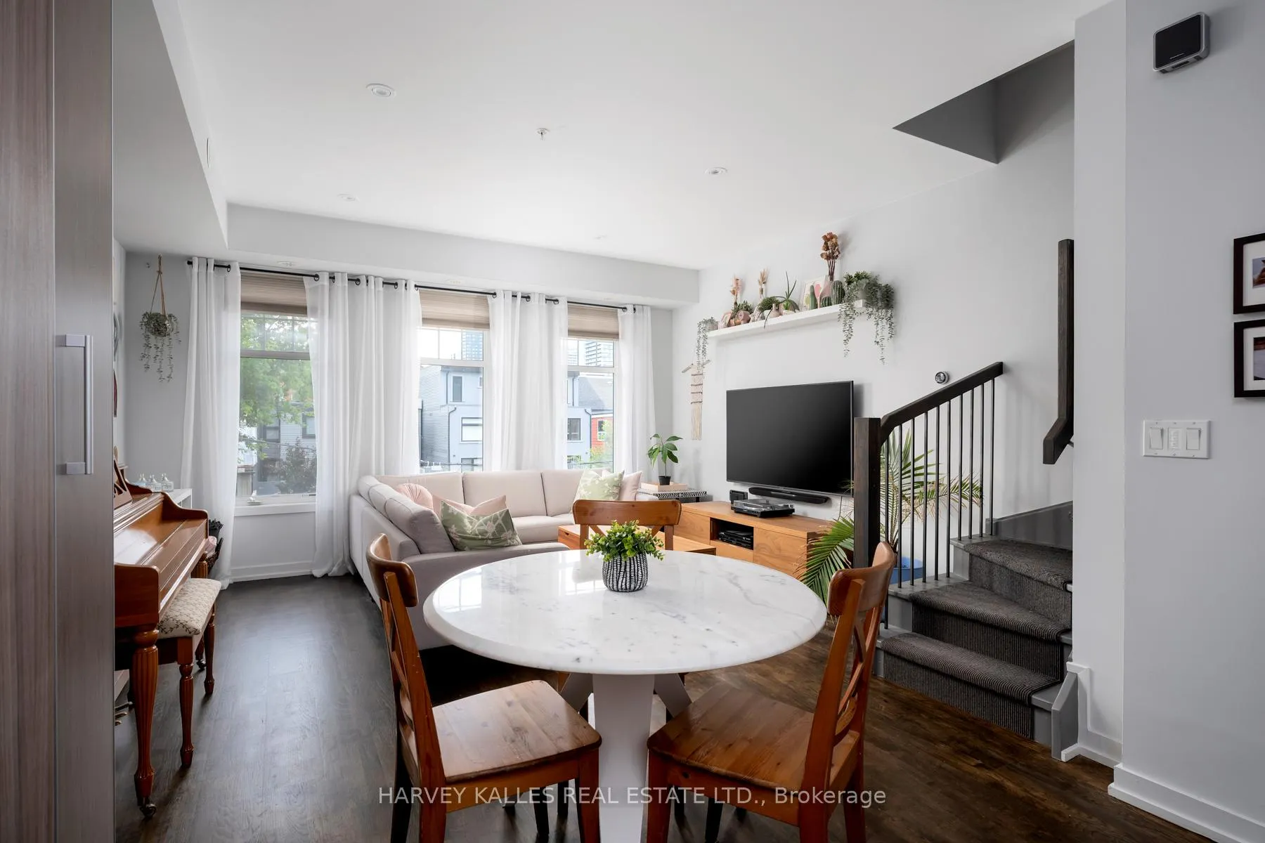 Photo 4 of Unit 45, 140 Broadview Avenue, Toronto, South Riverdale — HOMEH