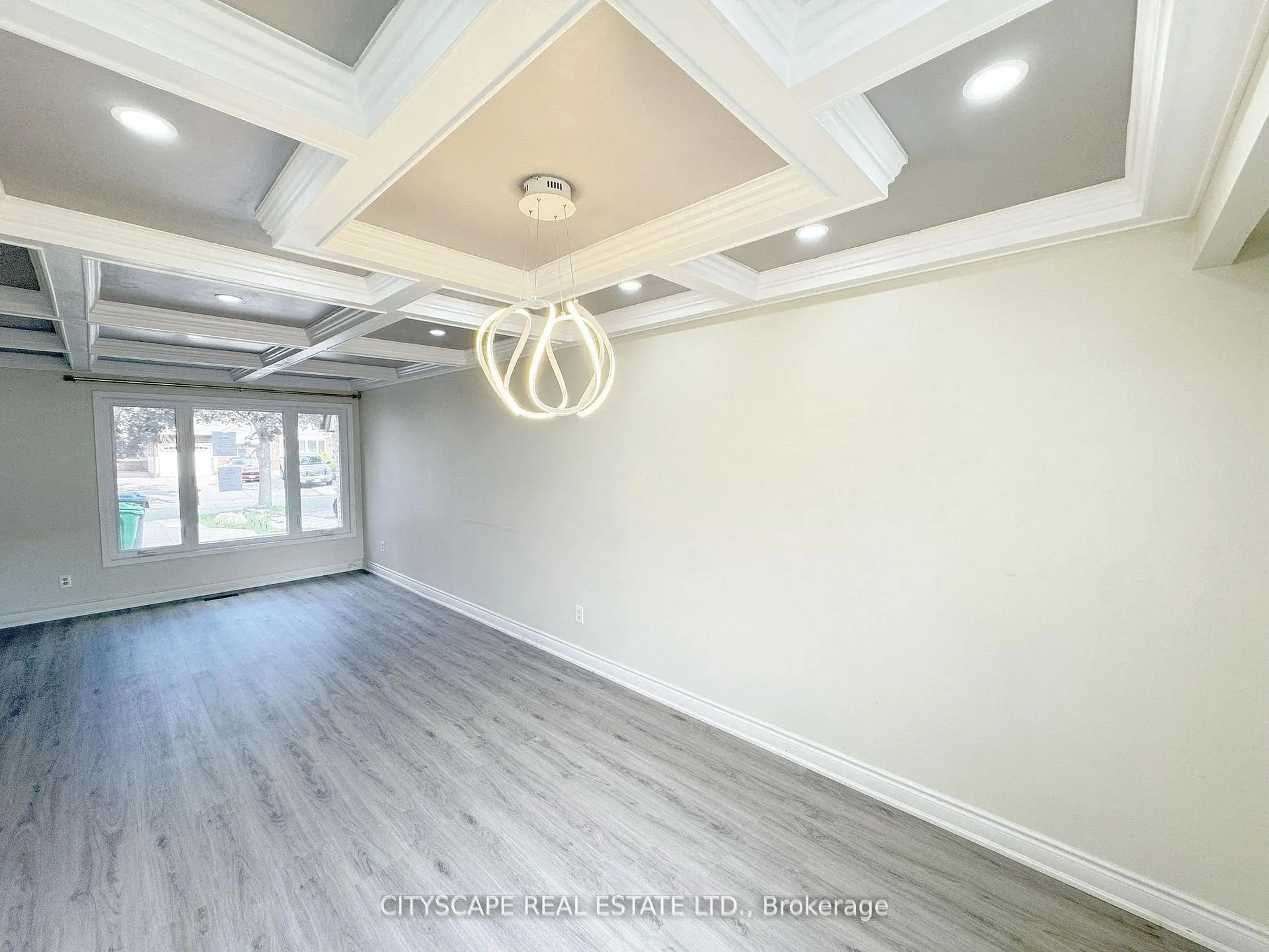 Photo 6 of 62 Barrington Crescent, Brampton, Heart Lake East — HOMEH