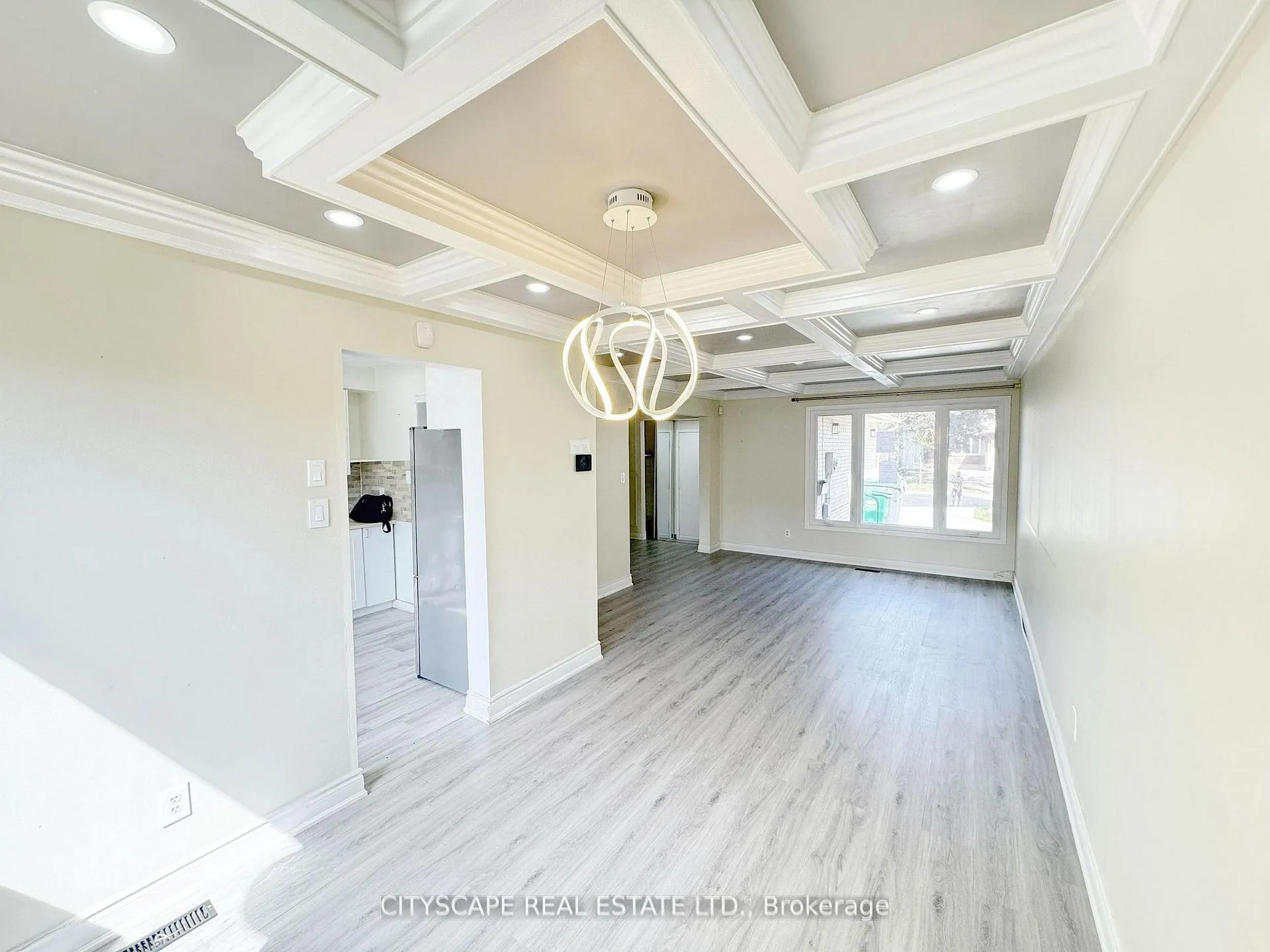 Photo 9 of 62 Barrington Crescent, Brampton, Heart Lake East — HOMEH