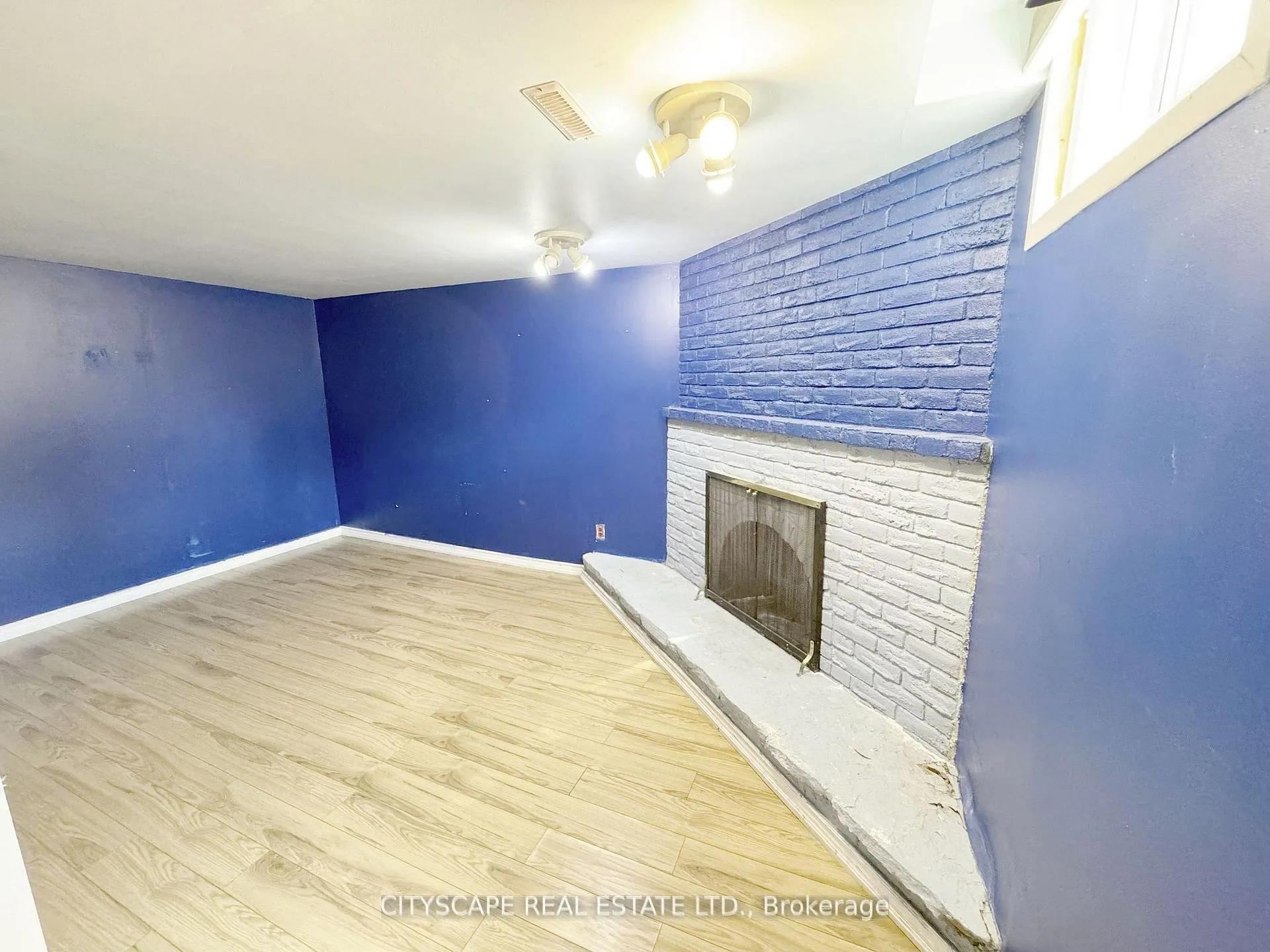 Photo 33 of 62 Barrington Crescent, Brampton, Heart Lake East — HOMEH