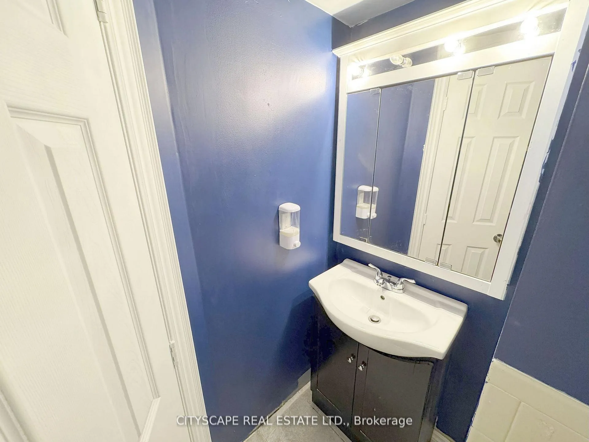 Photo 36 of 62 Barrington Crescent, Brampton, Heart Lake East — HOMEH