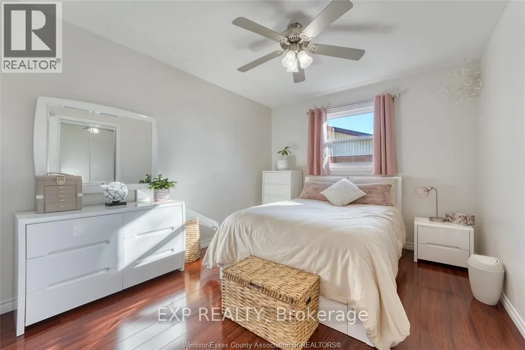 Photo 15 of 111 Danforth Avenue, Leamington — HOMEH