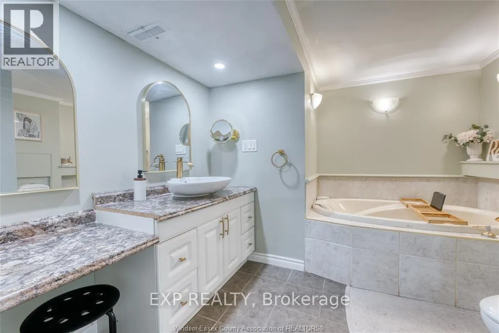 Photo 33 of 111 Danforth Avenue, Leamington — HOMEH